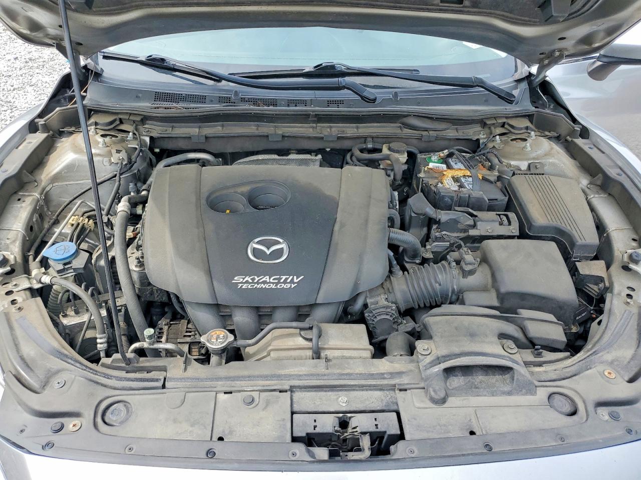 2014 Mazda 6 Sport Silver vin: JM1GJ1U67E1135588