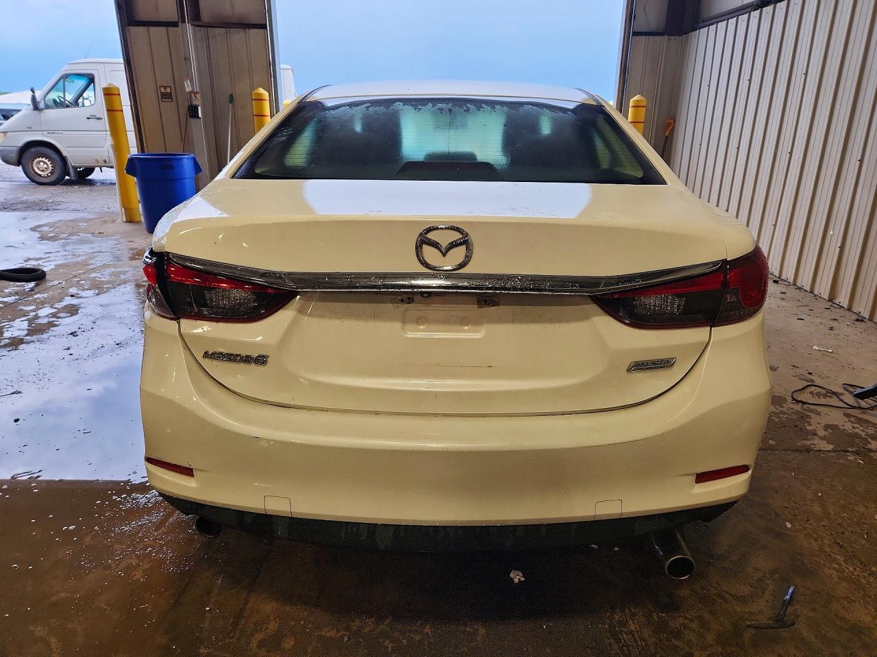 2014 Mazda 6 Sport White vin: JM1GJ1U67E1159258