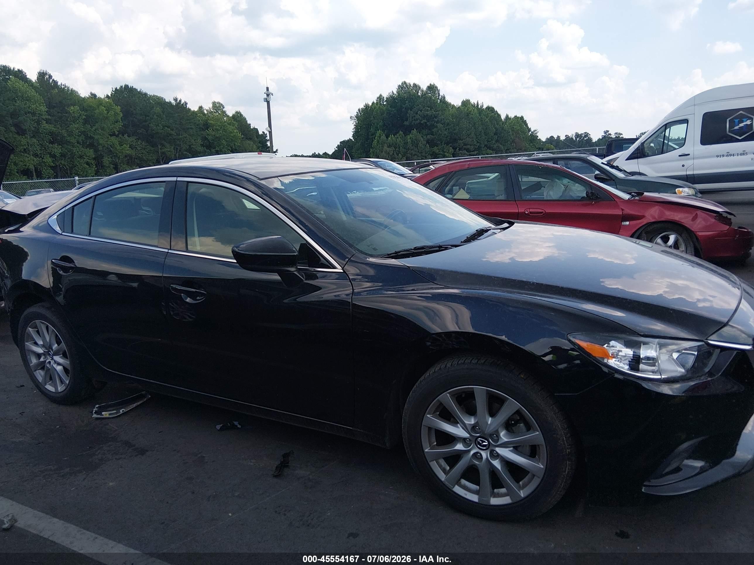 2015 Mazda Mazda6   Черный vin: JM1GJ1U68F1163921