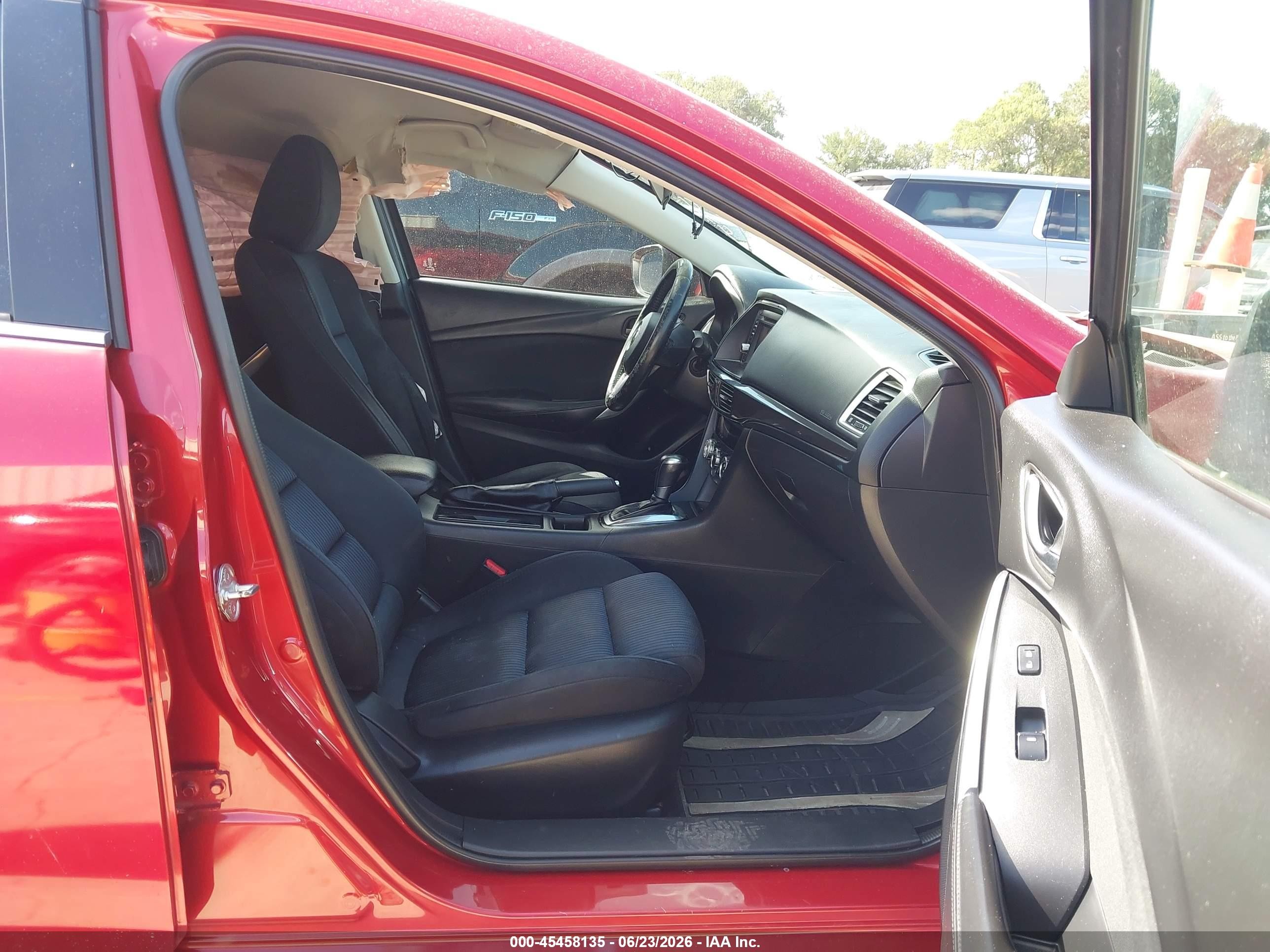 2015 Mazda Mazda6 I Sport Red vin: JM1GJ1U68F1169444
