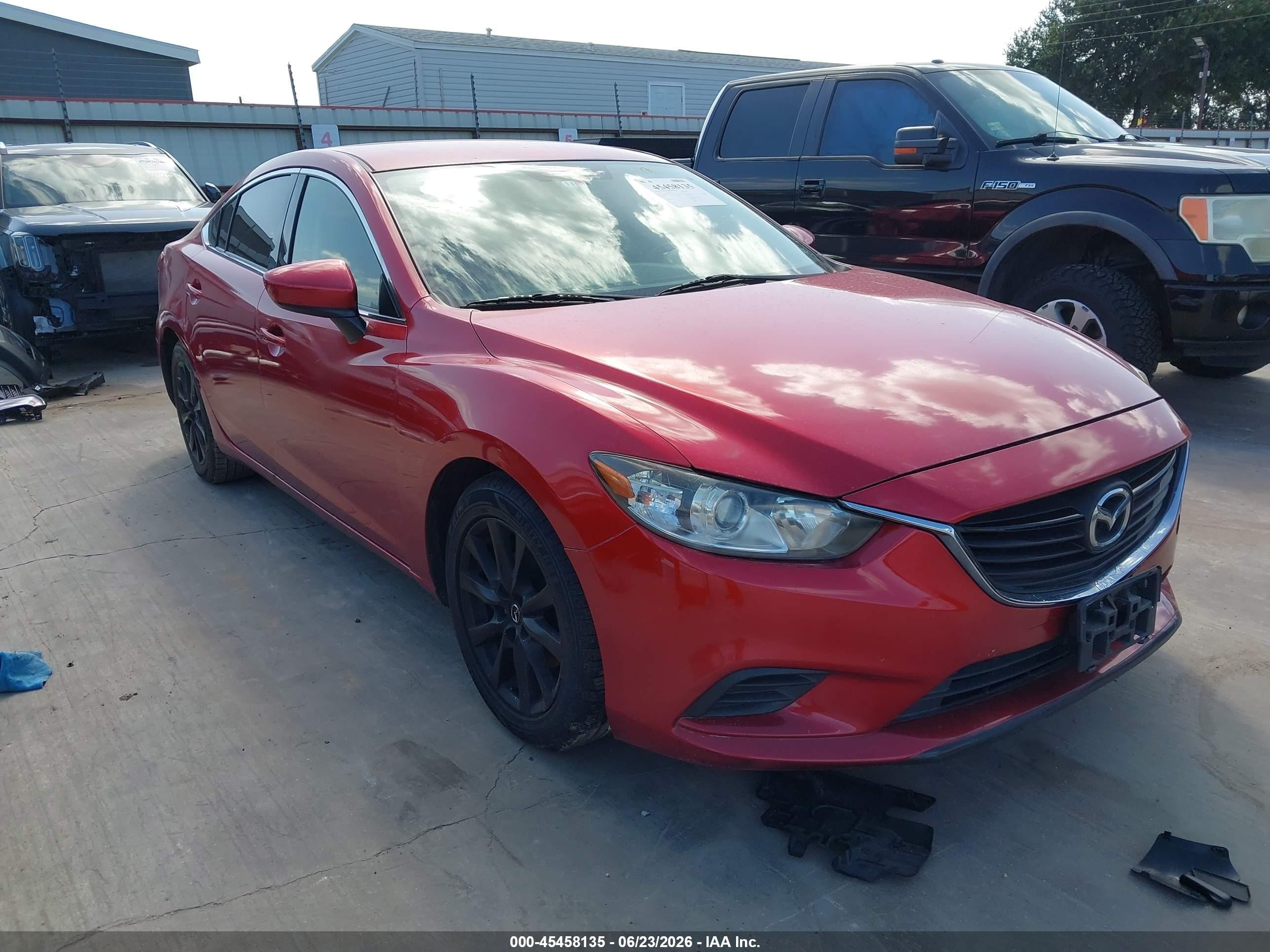 2015 Mazda Mazda6 I Sport Red vin: JM1GJ1U68F1169444