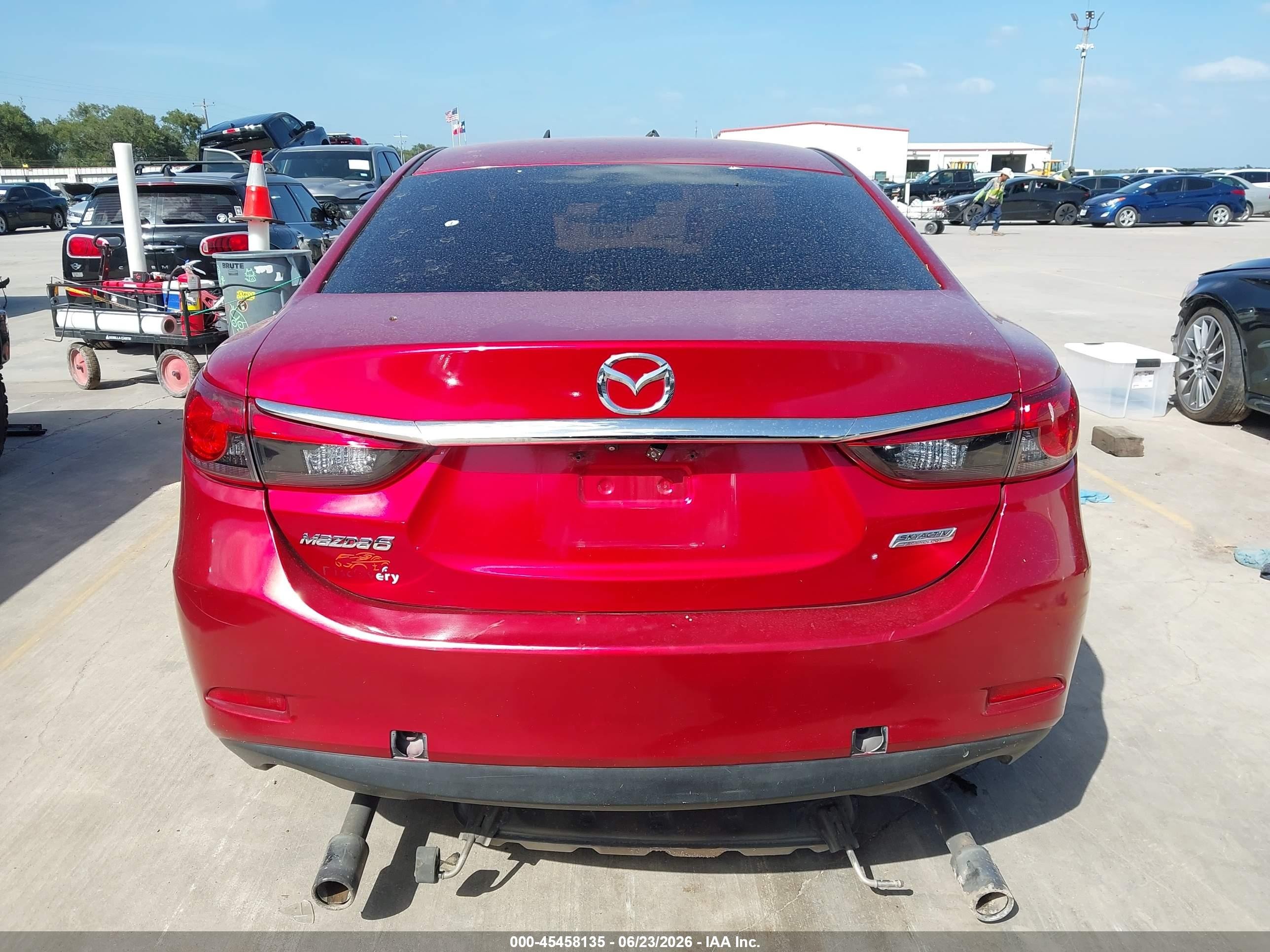 2015 Mazda Mazda6 I Sport Red vin: JM1GJ1U68F1169444