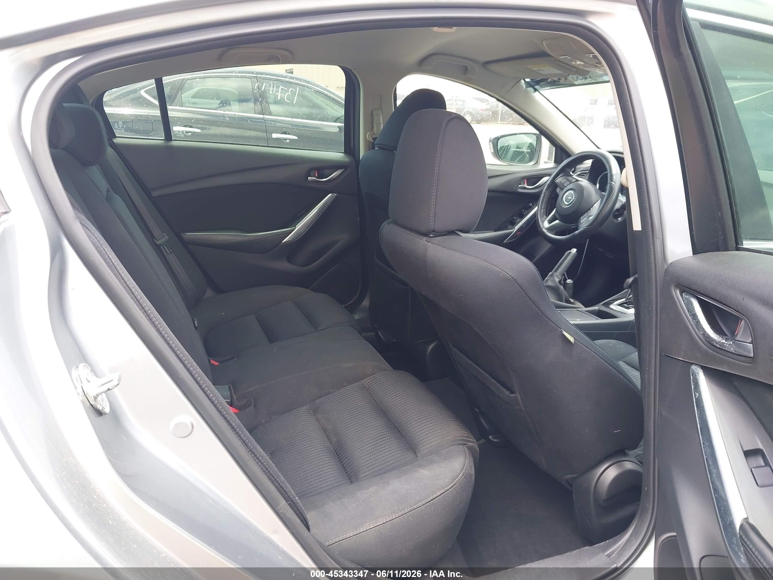 2014 Mazda Mazda6 I Sport Серебряный vin: JM1GJ1U69E1137441