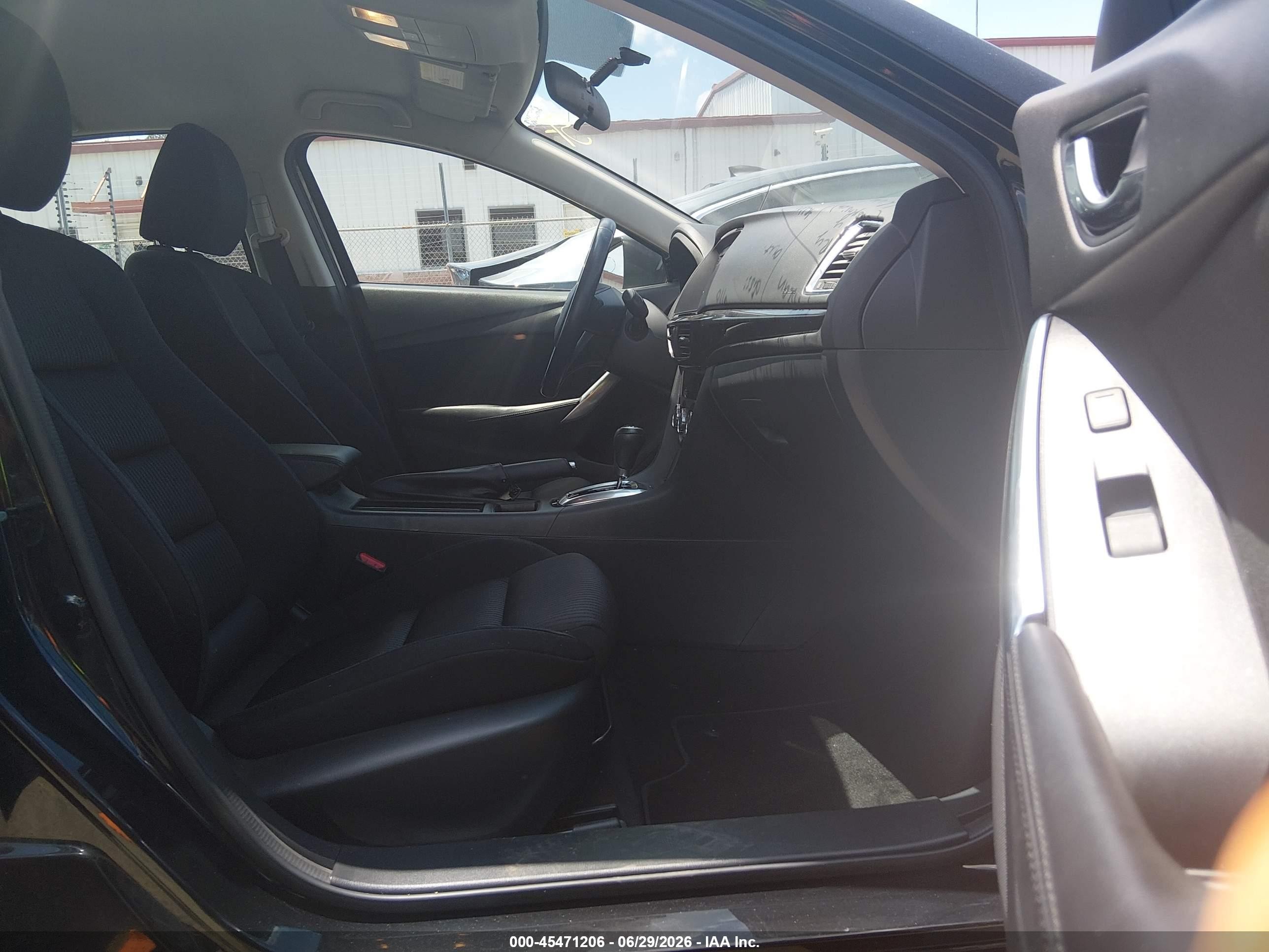 2014 Mazda Mazda6 I Sport Черный vin: JM1GJ1U69E1145846