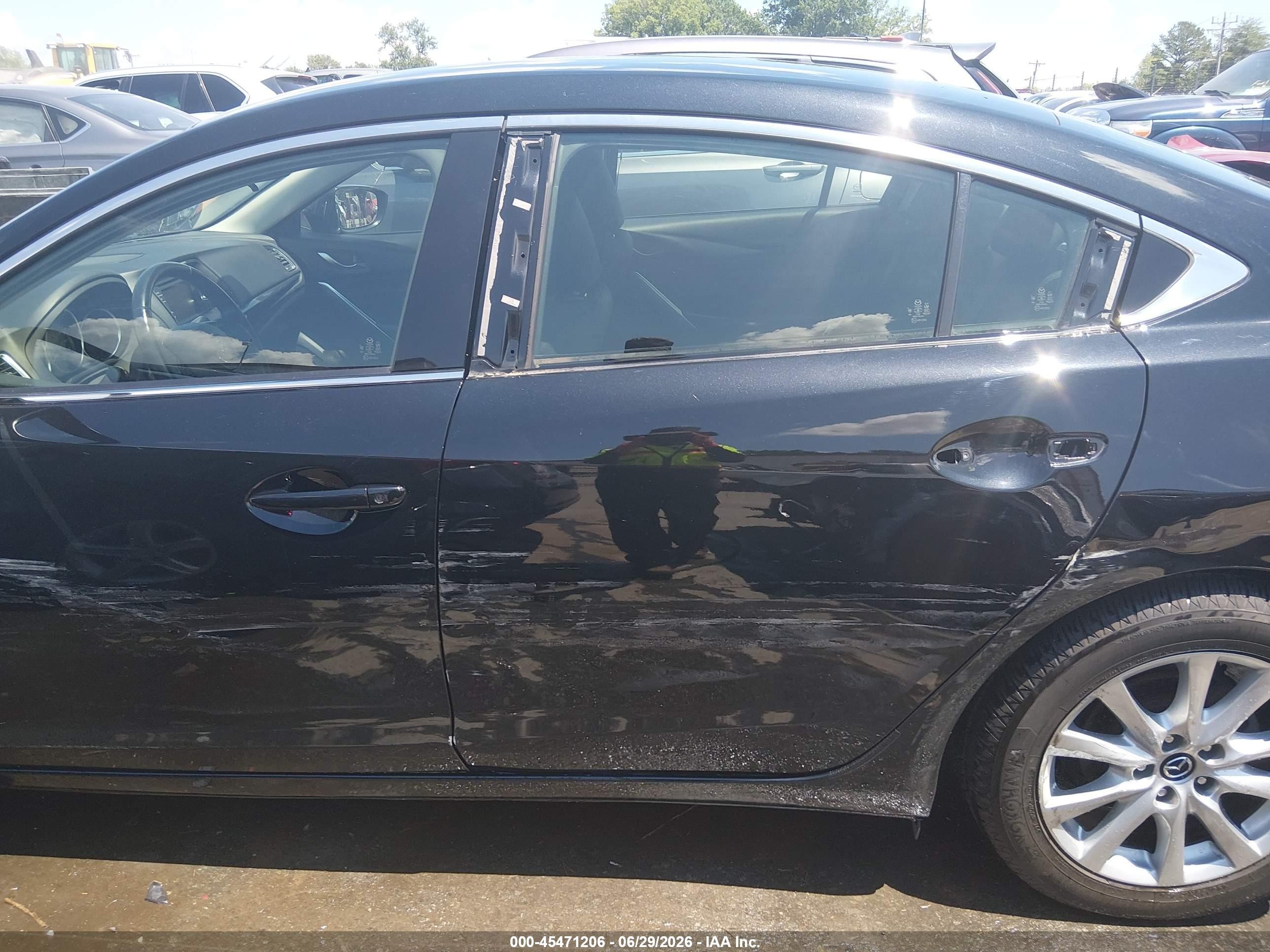 2014 Mazda Mazda6 I Sport Черный vin: JM1GJ1U69E1145846