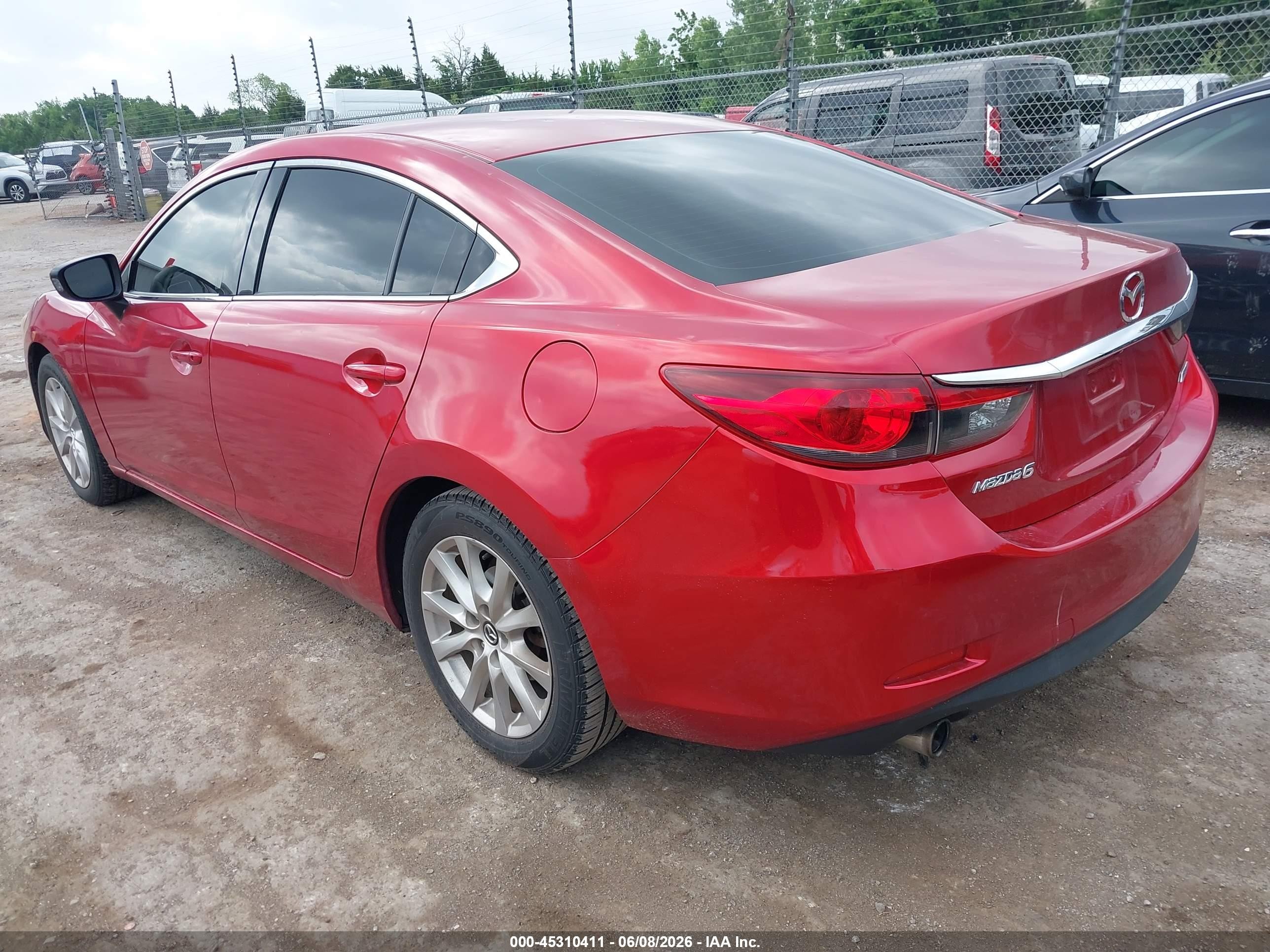 2015 Mazda Mazda6 I Sport Red vin: JM1GJ1U69F1176080