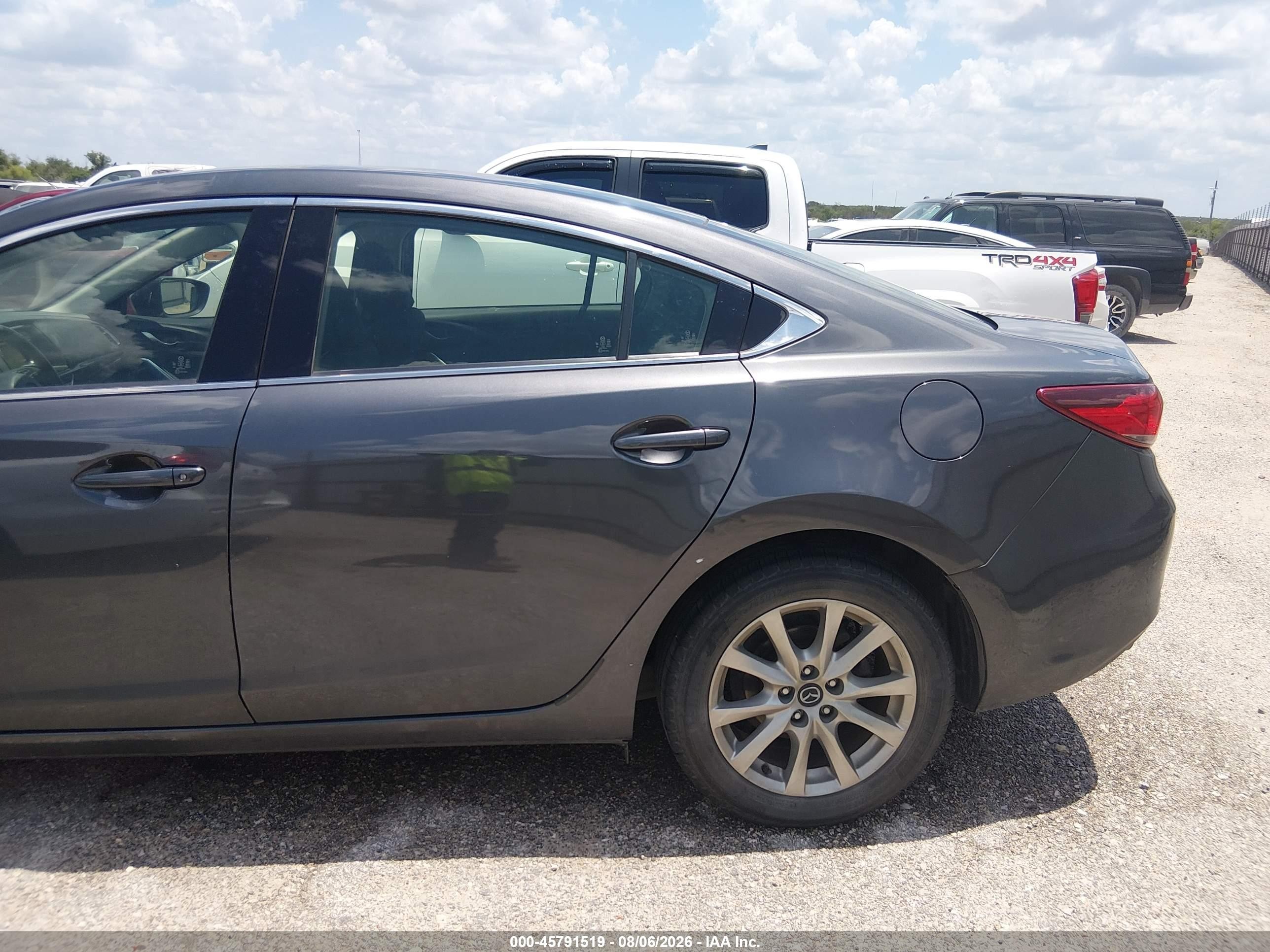2015 Mazda Mazda6 I Sport Gray vin: JM1GJ1U6XF1166240