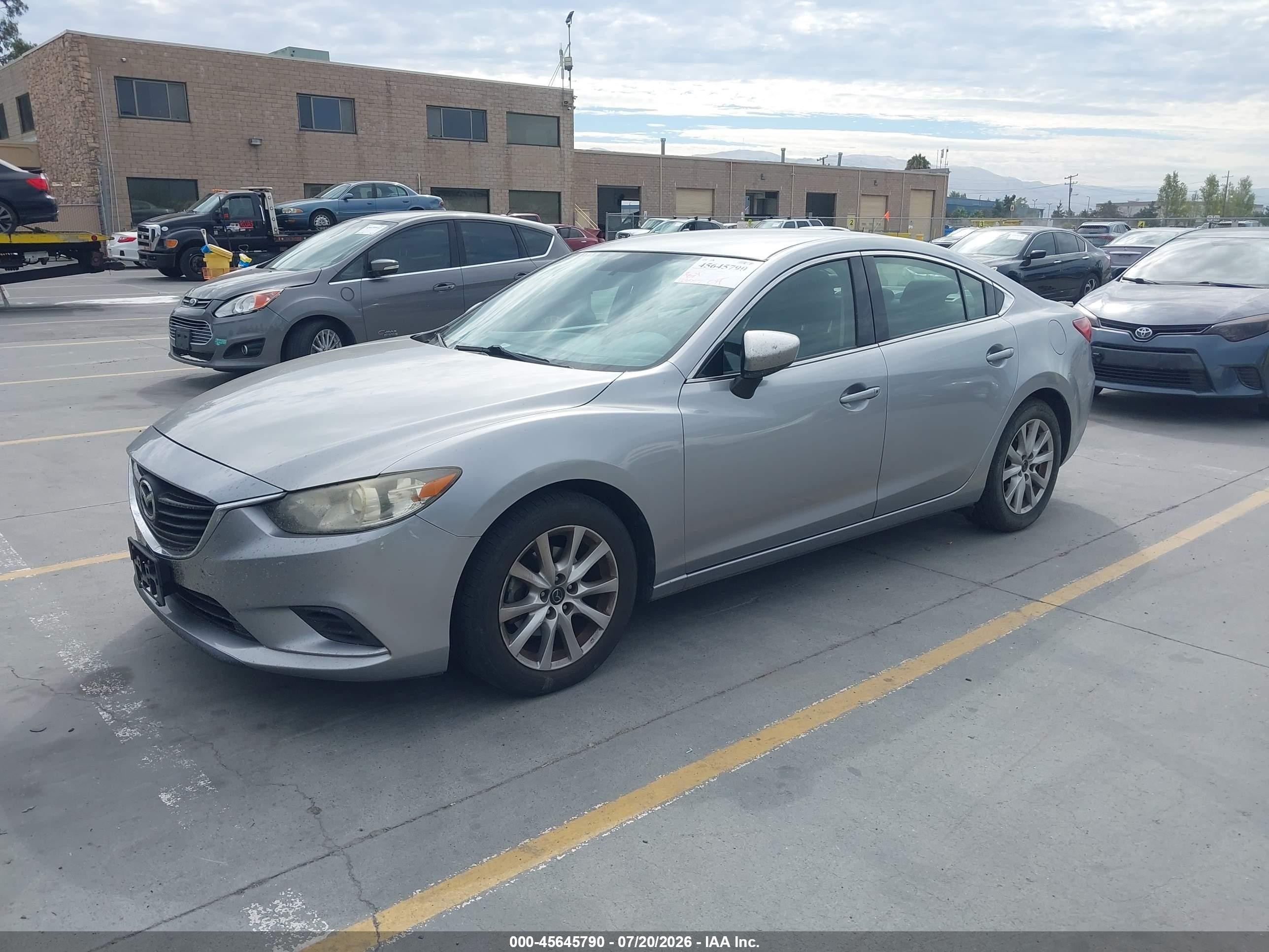 2015 Mazda Mazda6 I Sport Silver vin: JM1GJ1U6XF1170028