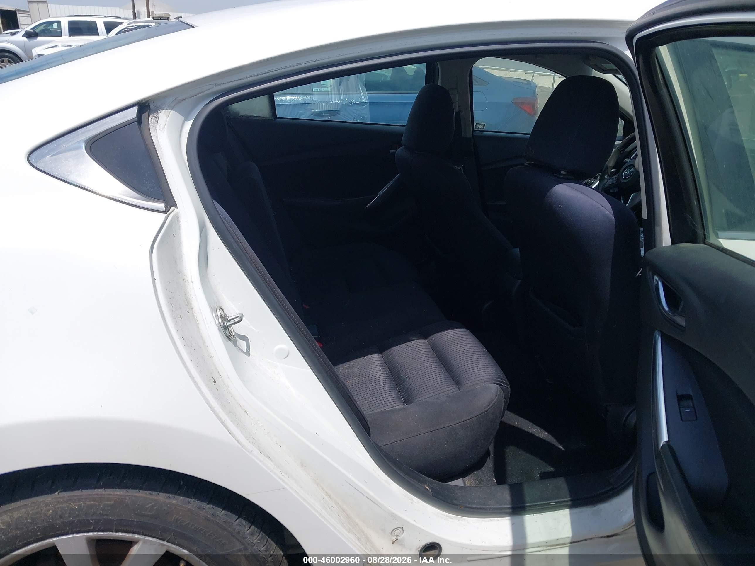 2015 Mazda Mazda6 I Sport White vin: JM1GJ1U6XF1176749