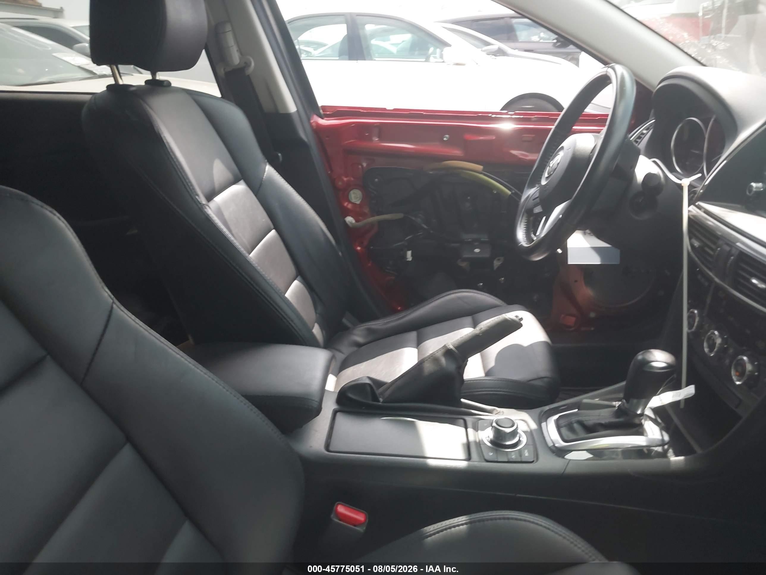 2015 Mazda Mazda6 I Touring Red vin: JM1GJ1V50F1209716