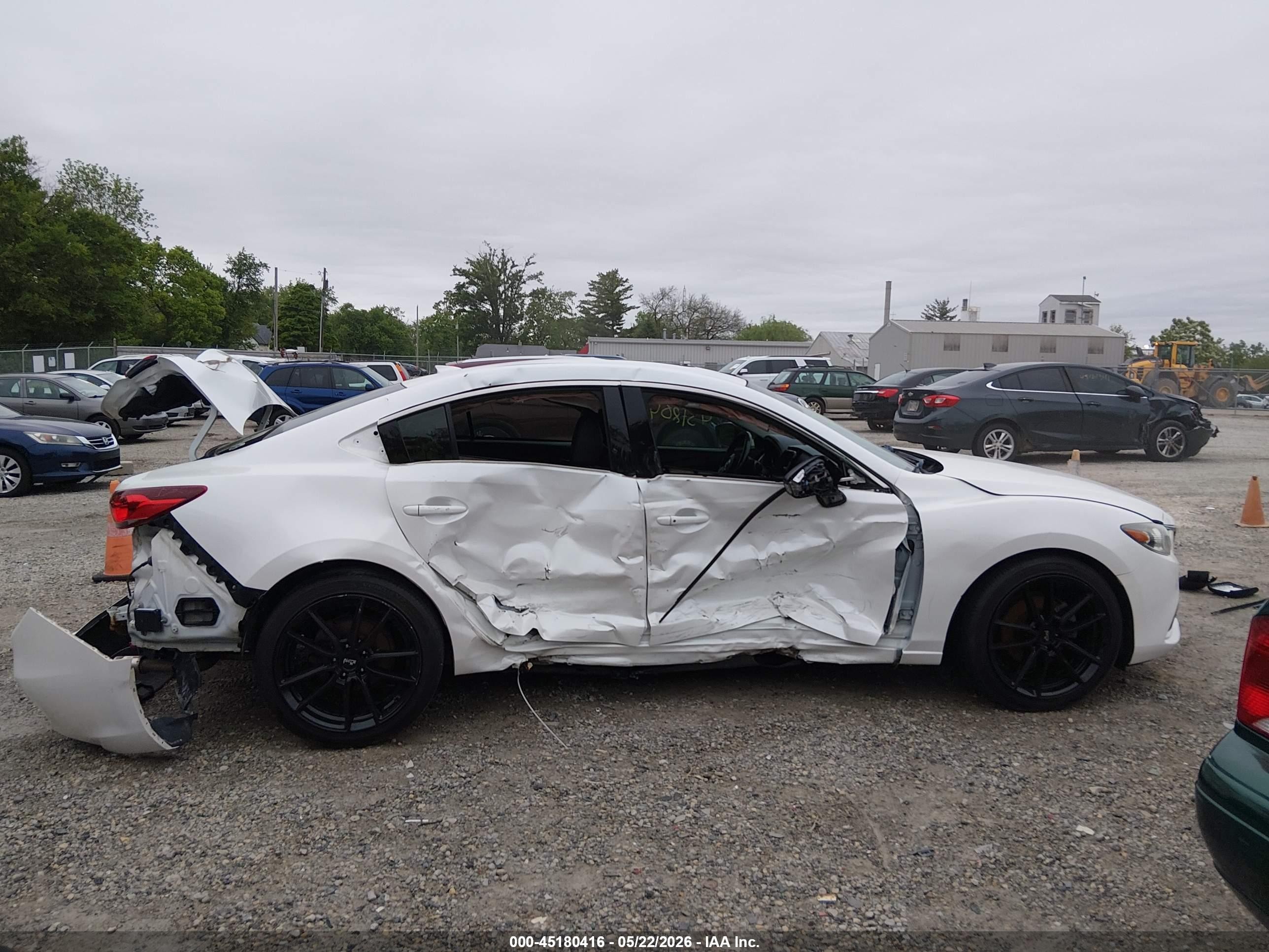 2015 Mazda Mazda6   White vin: JM1GJ1V51F1220451