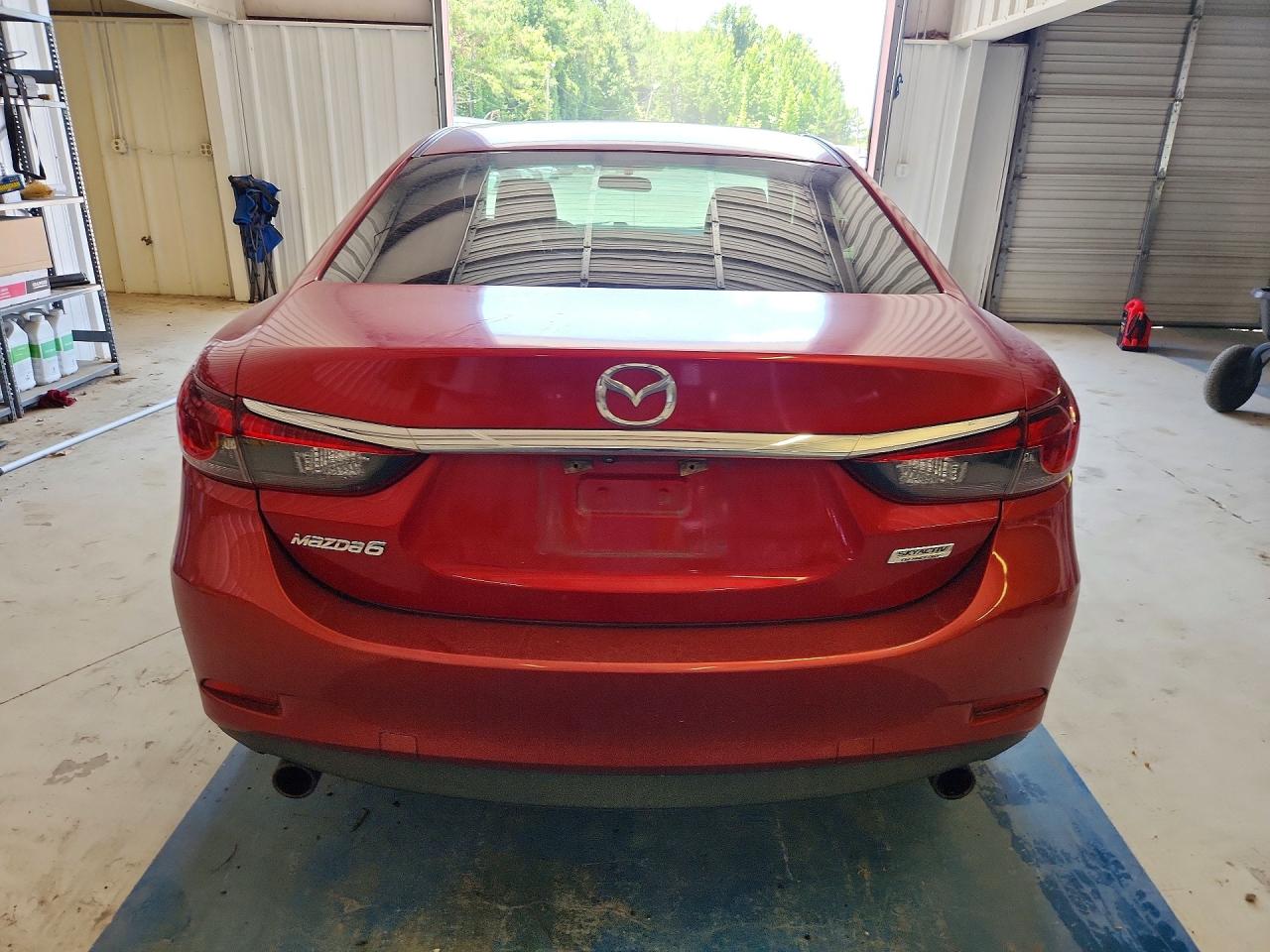 2015 Mazda 6 Touring Red vin: JM1GJ1V53F1197321