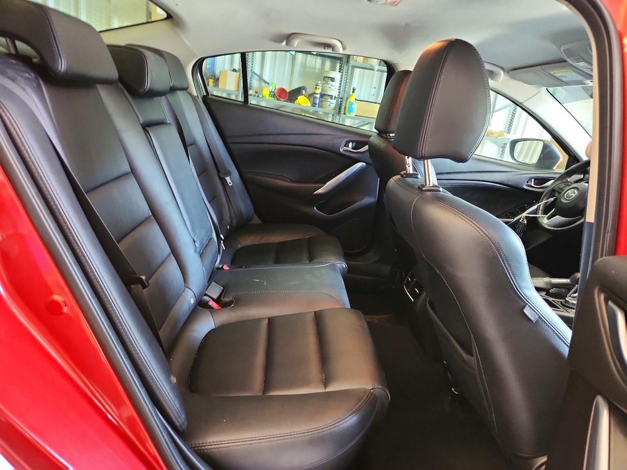 2015 Mazda 6 Touring Red vin: JM1GJ1V53F1197321