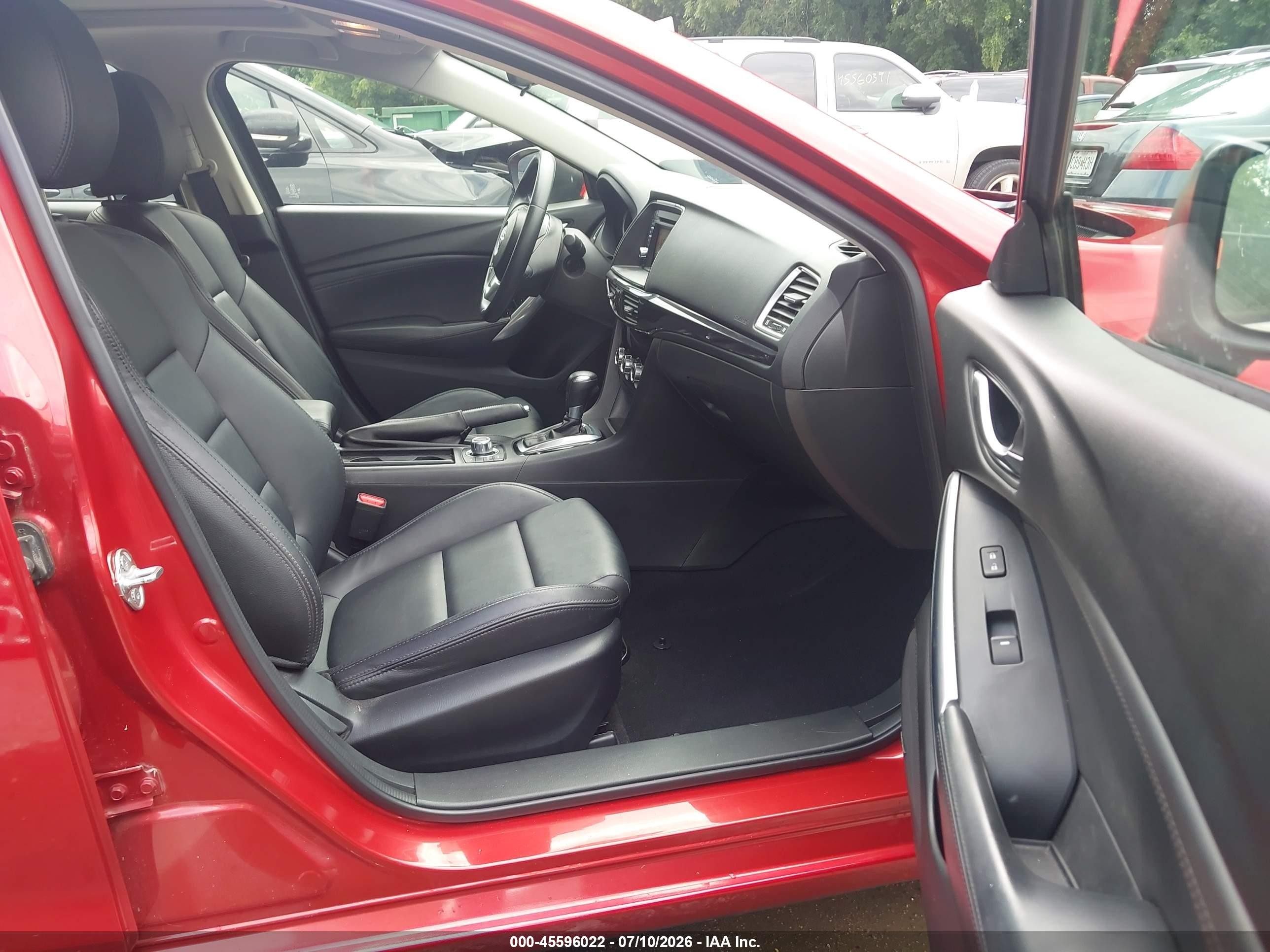2015 Mazda Mazda6 I Touring Red vin: JM1GJ1V53F1208690