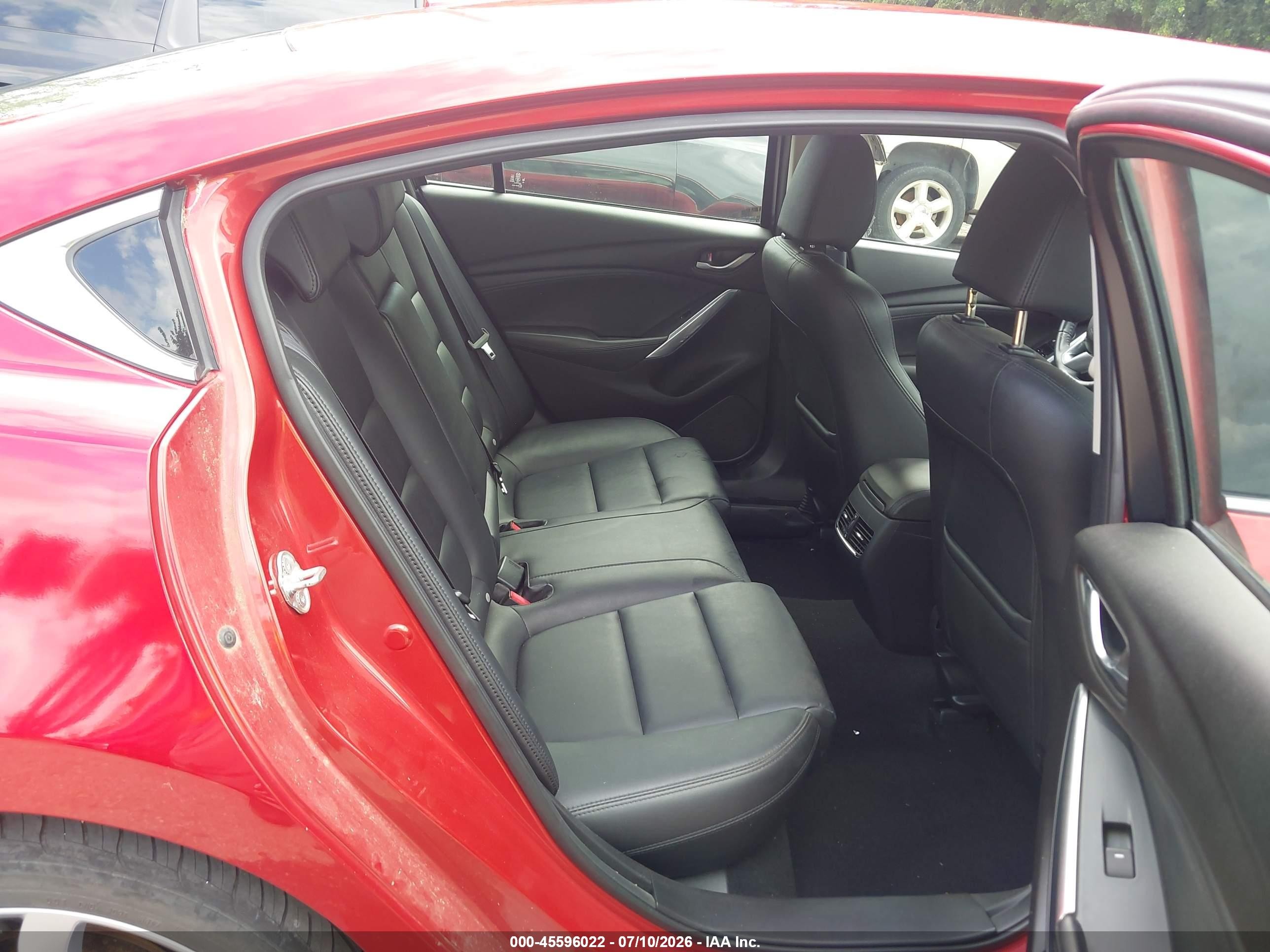 2015 Mazda Mazda6 I Touring Red vin: JM1GJ1V53F1208690