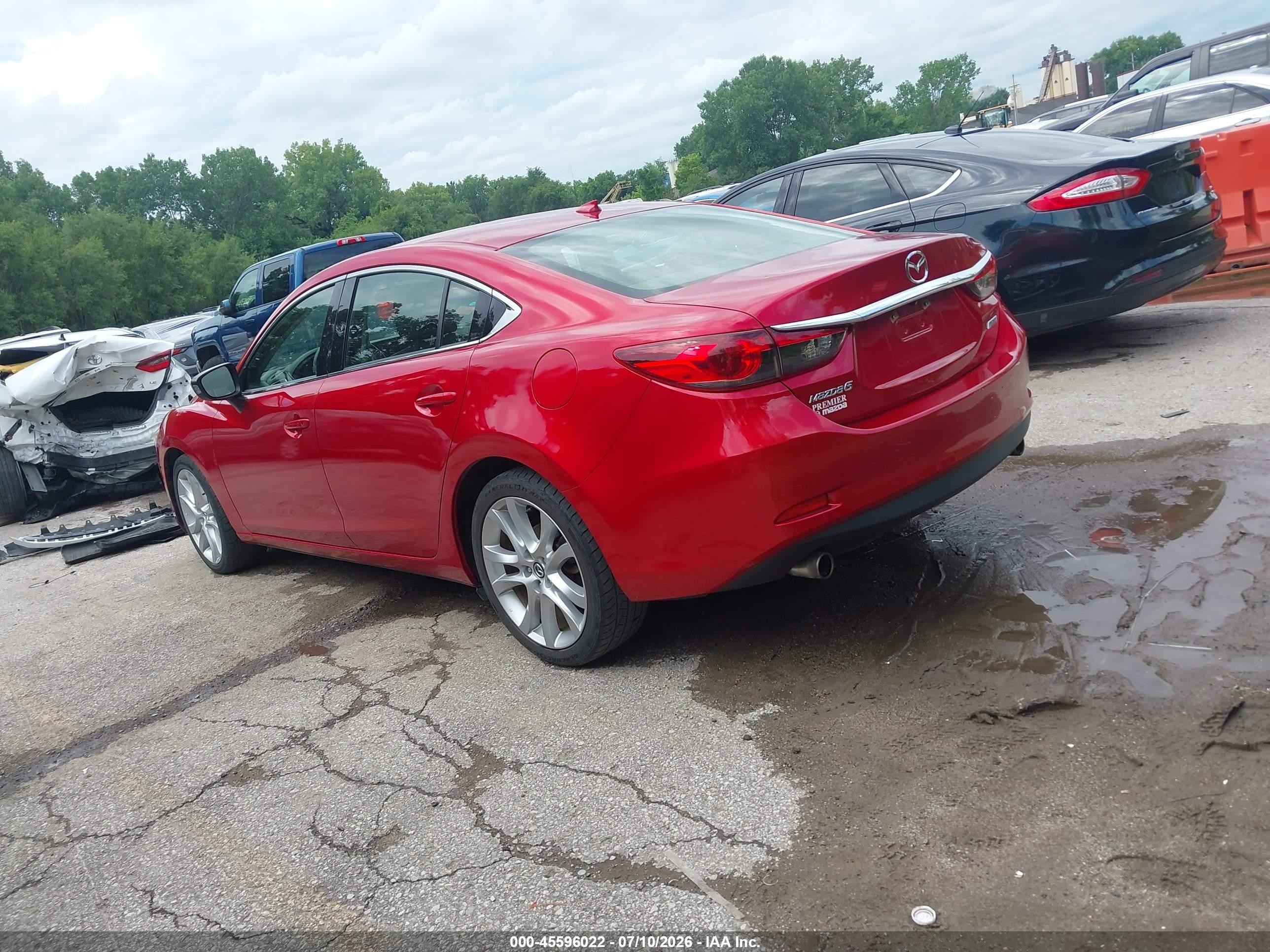 2015 Mazda Mazda6 I Touring Red vin: JM1GJ1V53F1208690