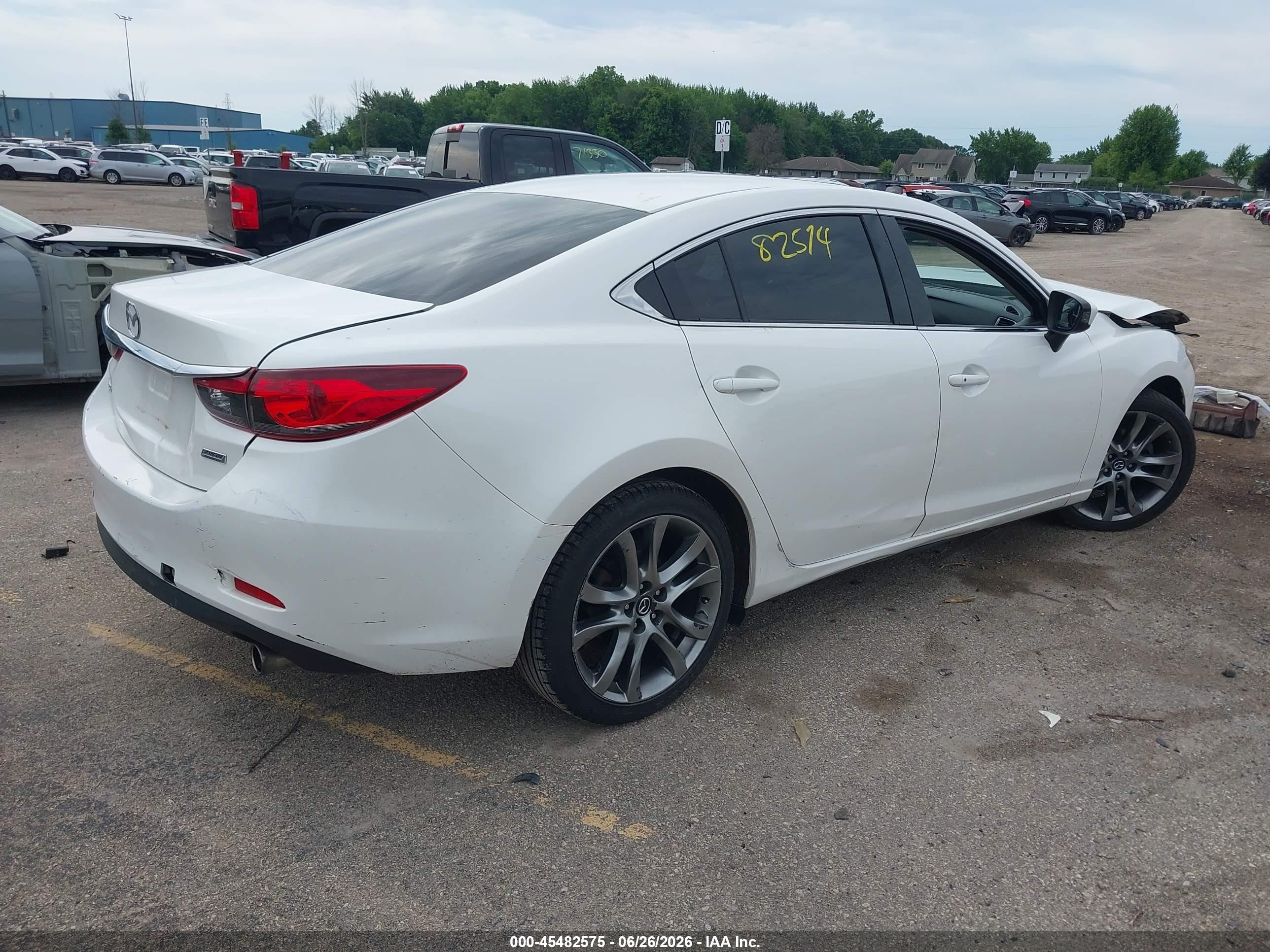 2015 Mazda Mazda6 I Touring White vin: JM1GJ1V53F1215526