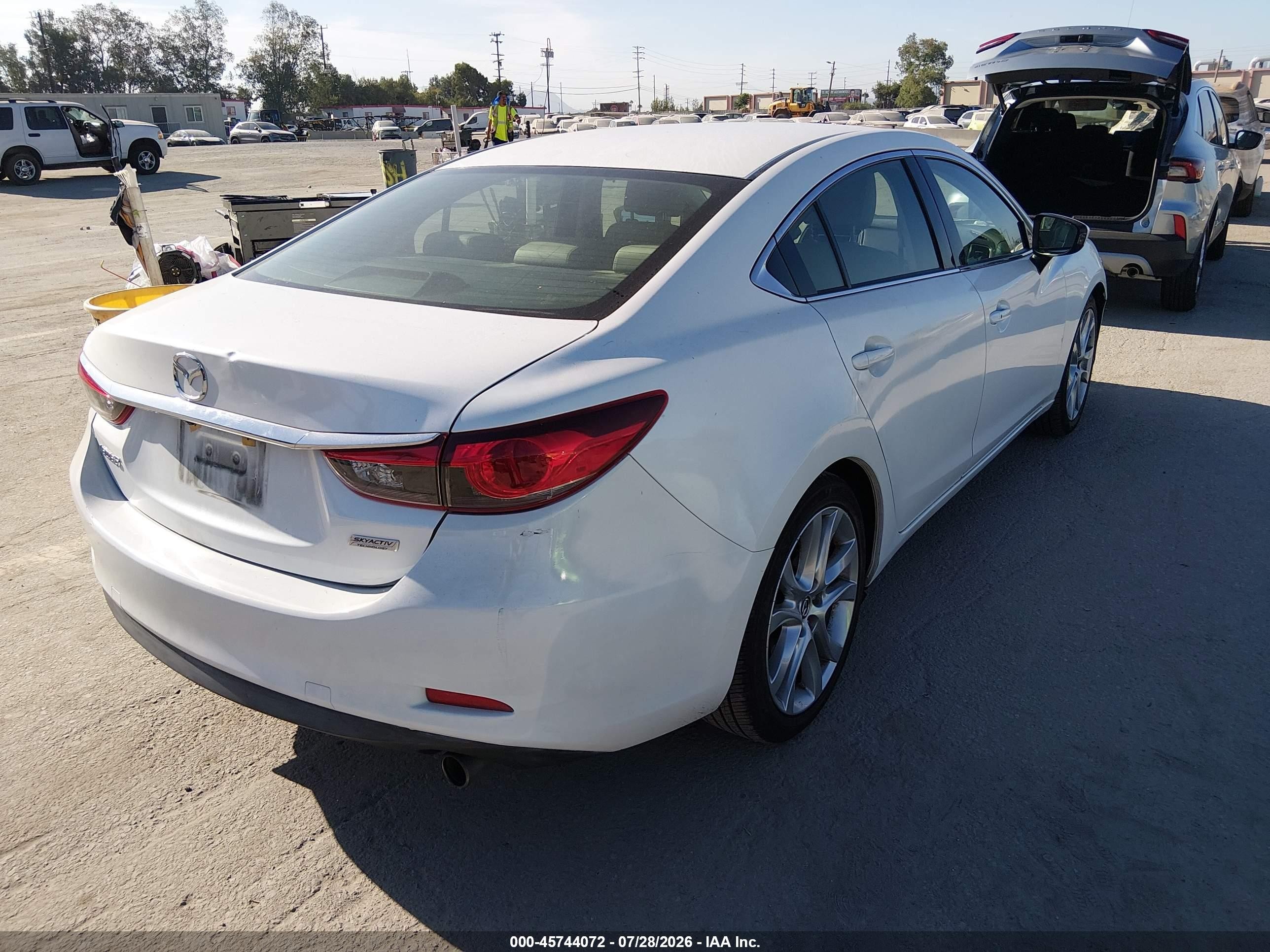 2015 Mazda Mazda6 I Touring White vin: JM1GJ1V54F1211422