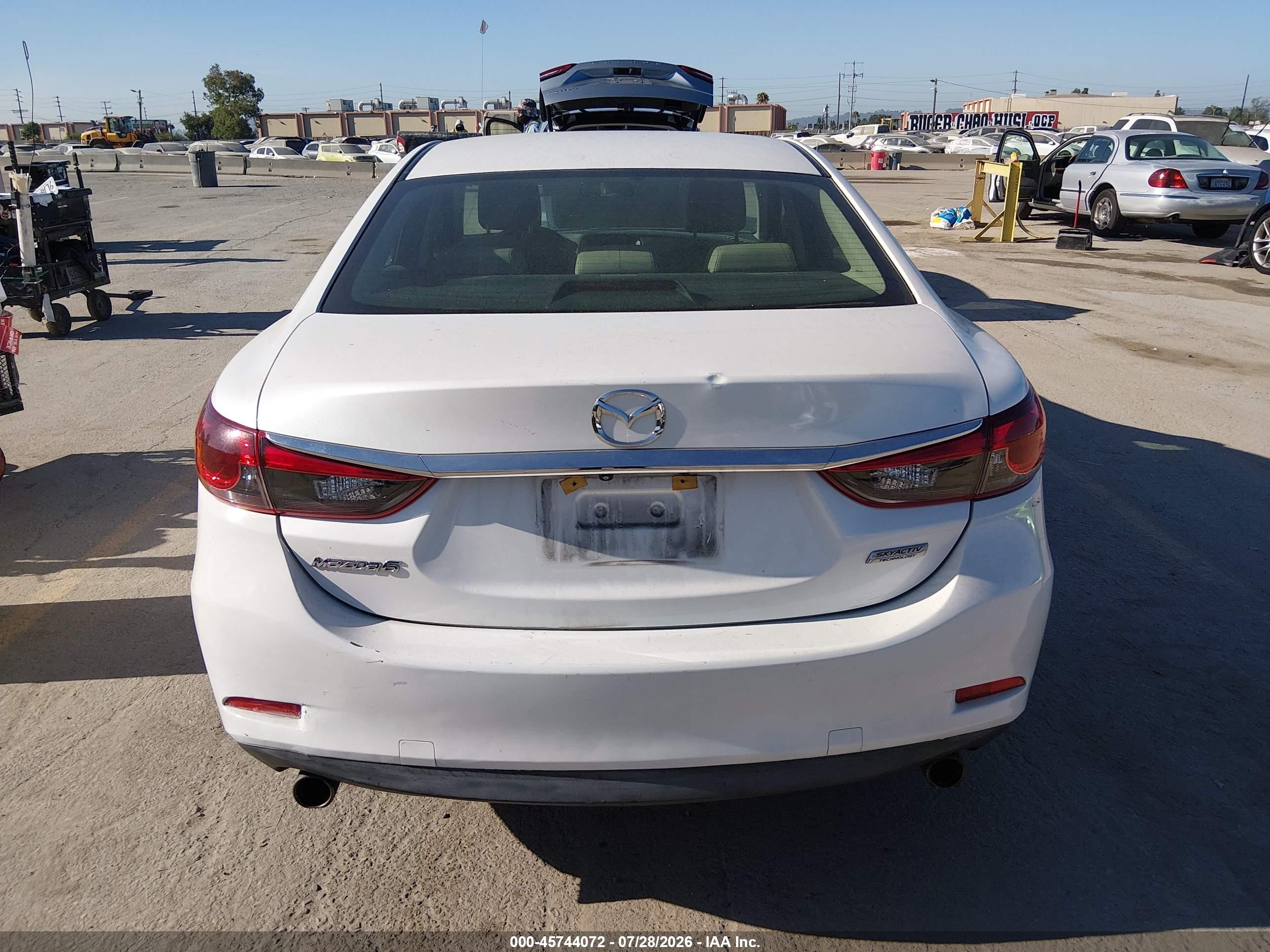 2015 Mazda Mazda6 I Touring White vin: JM1GJ1V54F1211422