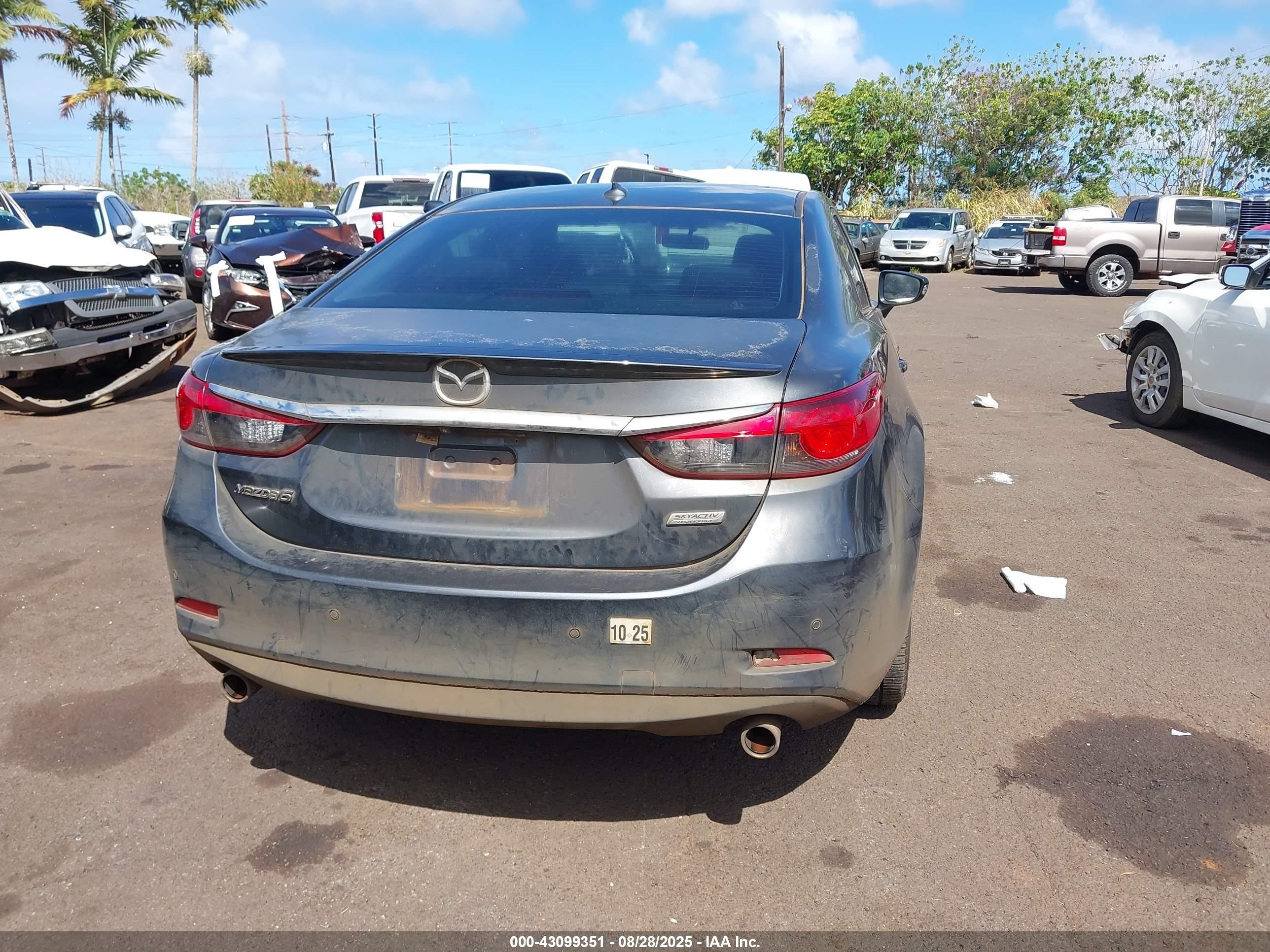 2015 Mazda Mazda6 I Touring Black vin: JM1GJ1V58F1197685