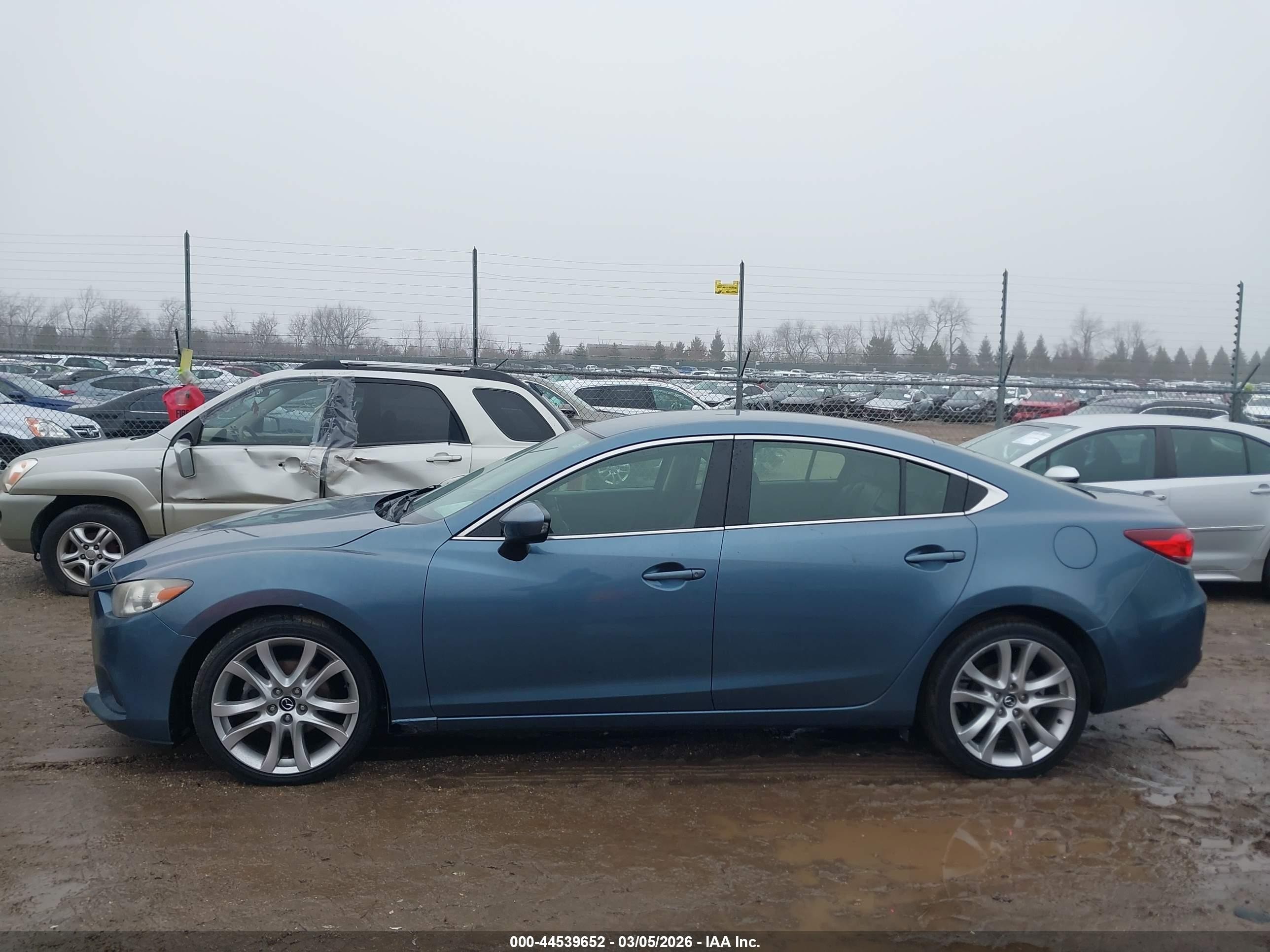 2014 Mazda Mazda6 I Touring Blue vin: JM1GJ1V60E1130490
