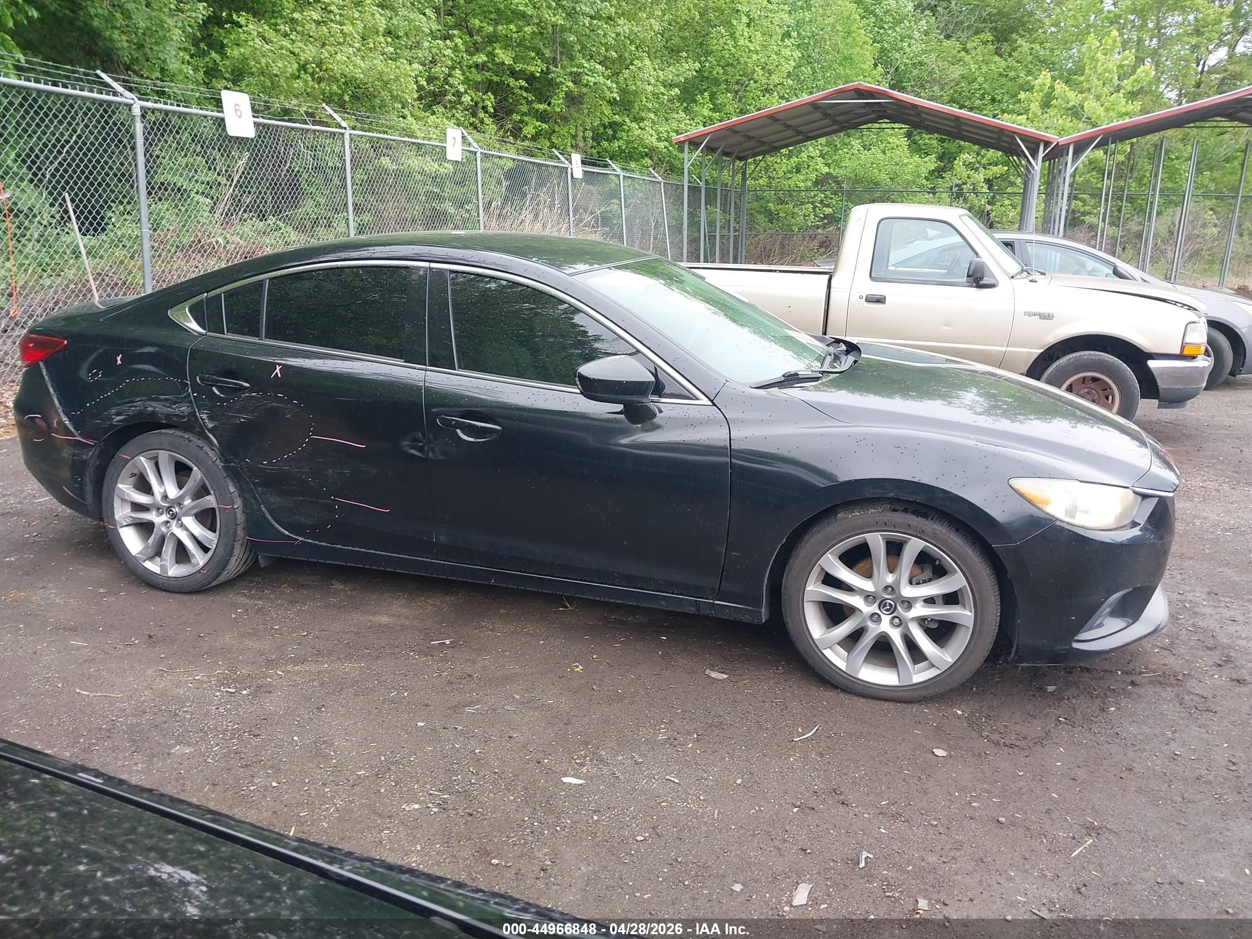 2014 Mazda Mazda6 I Touring Black vin: JM1GJ1V60E1161383