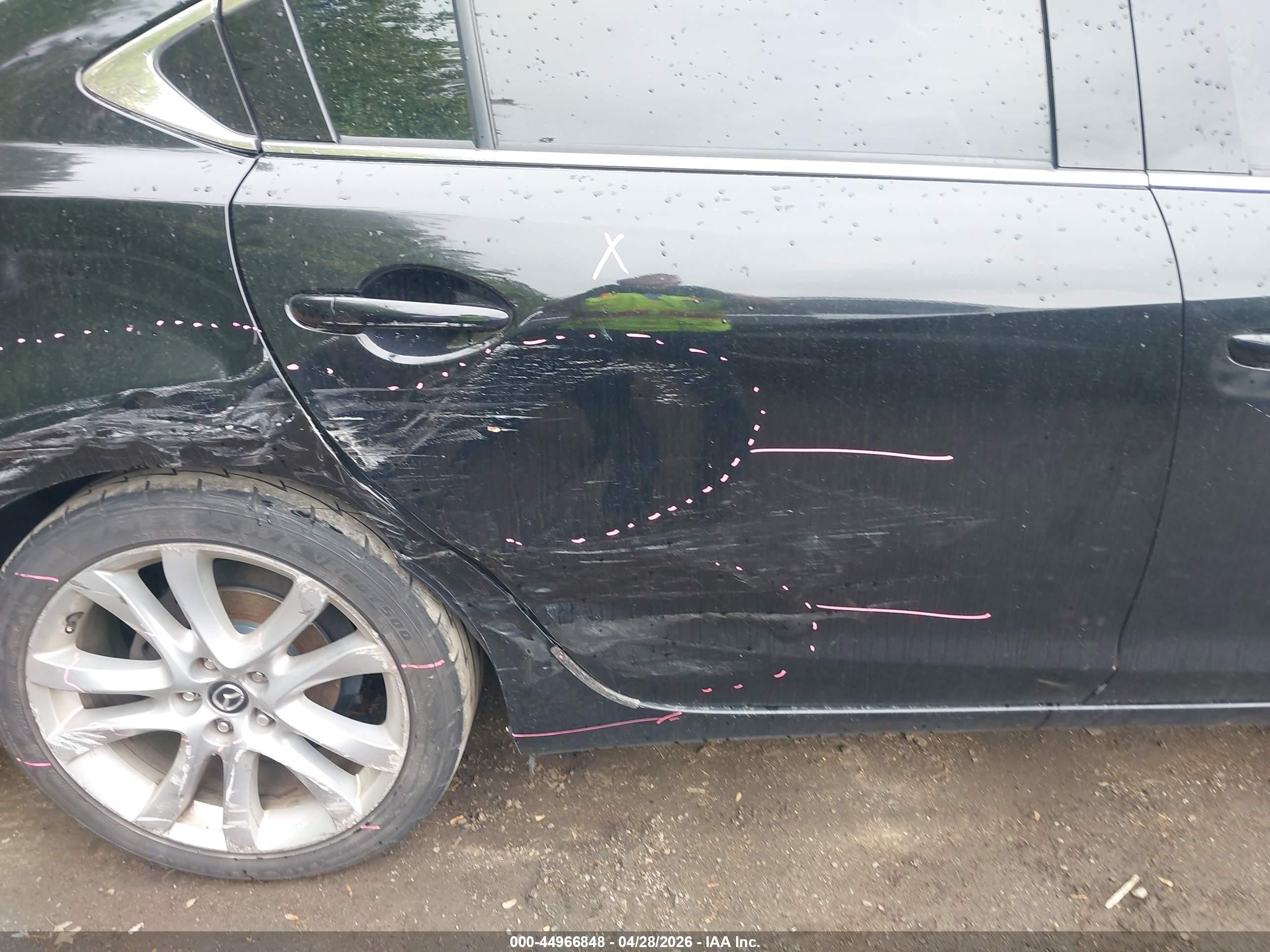 2014 Mazda Mazda6 I Touring Black vin: JM1GJ1V60E1161383