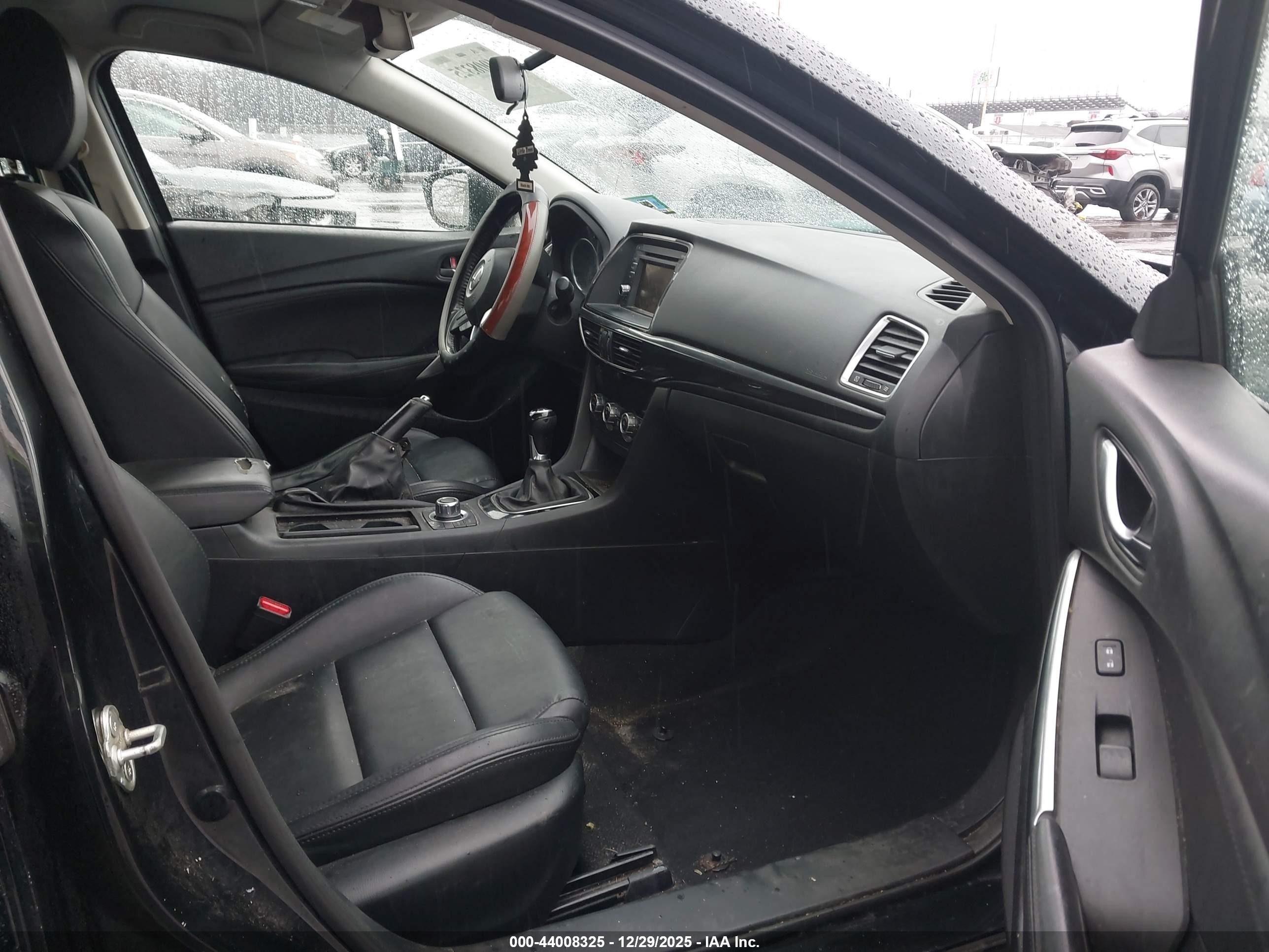 2014 Mazda Mazda6 I Touring Black vin: JM1GJ1V61E1134063