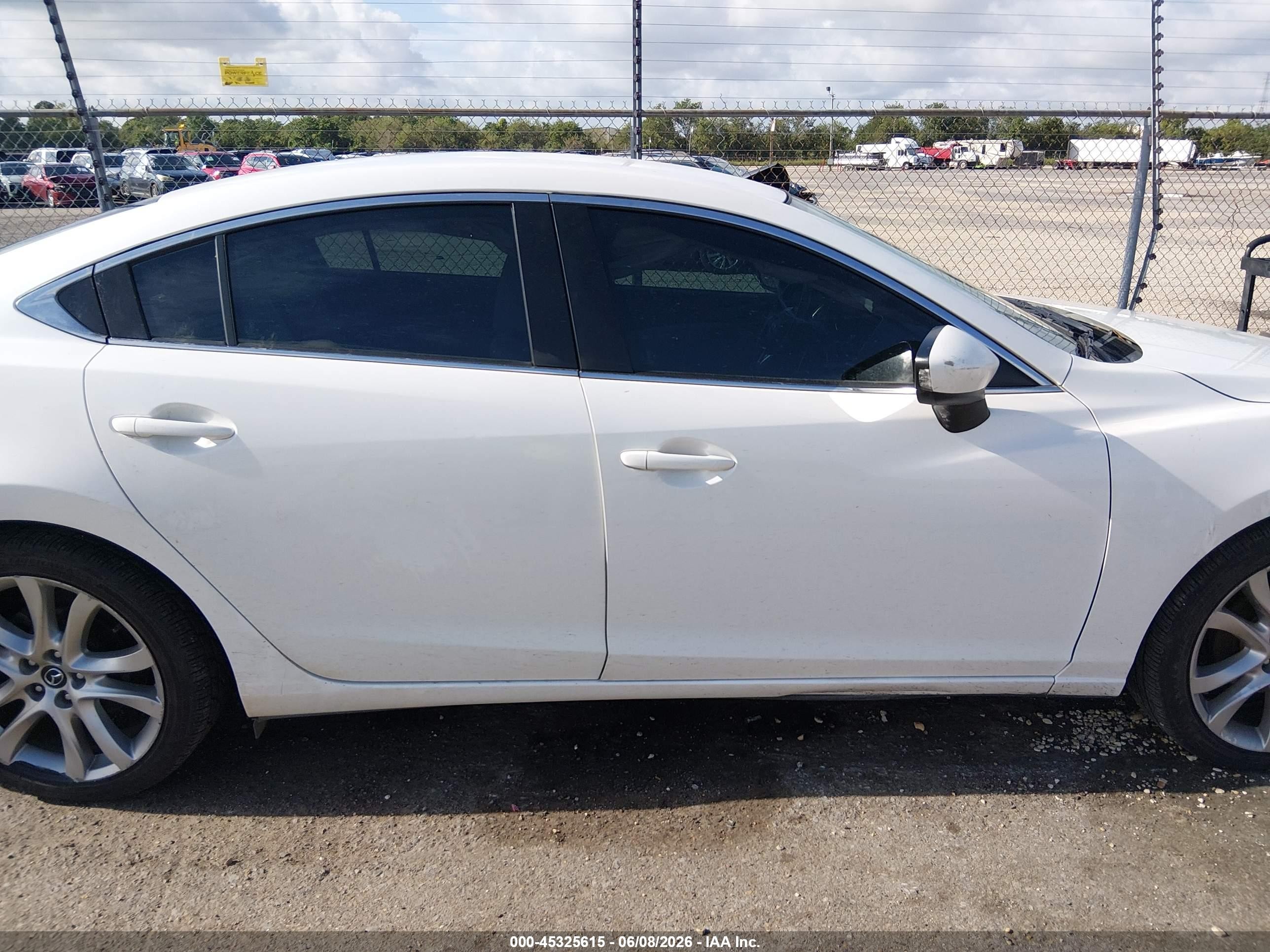 2014 Mazda Mazda6 I Touring White vin: JM1GJ1V62E1145346