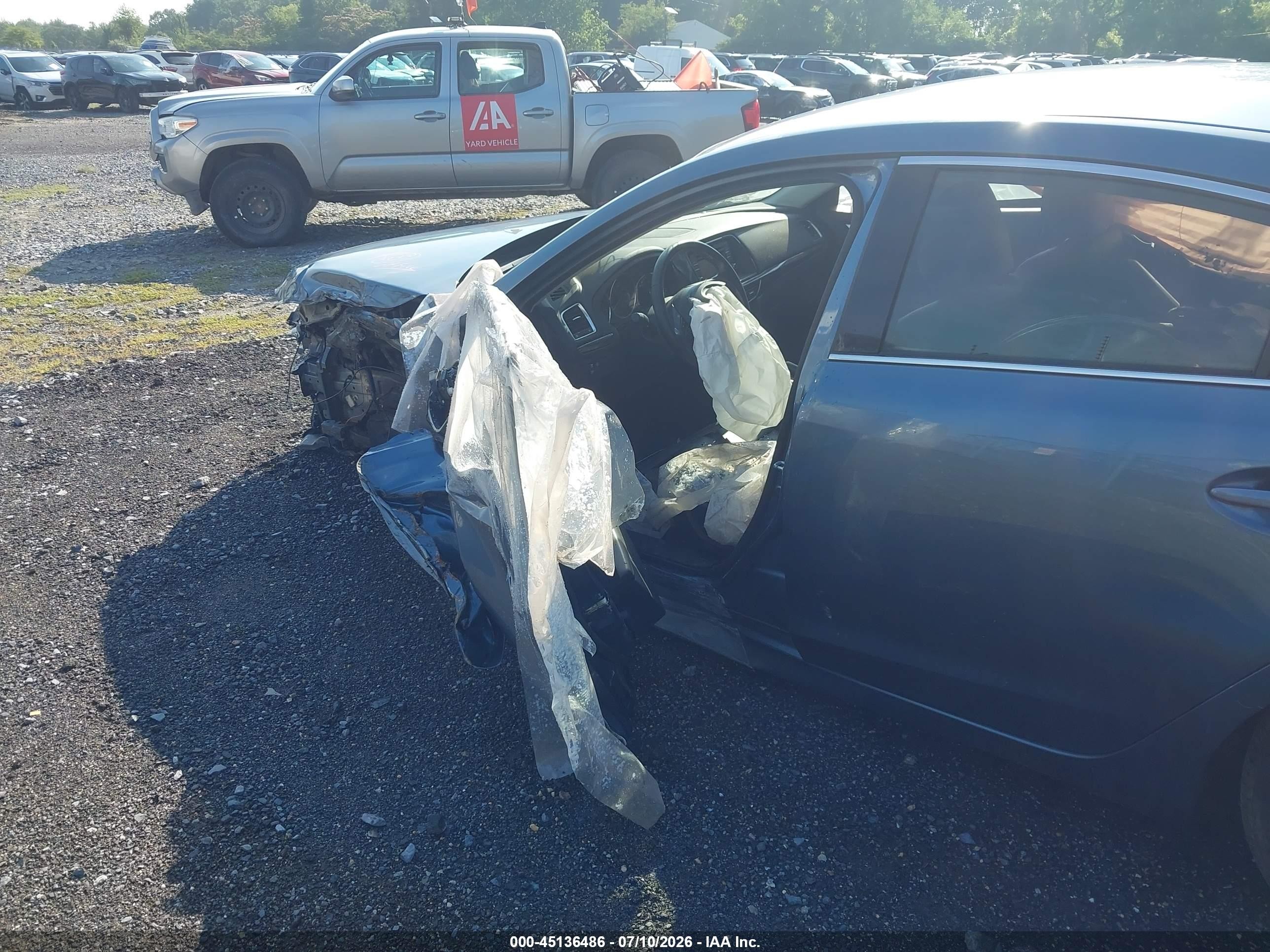 2014 Mazda Mazda6   Blue vin: JM1GJ1V62E1148411