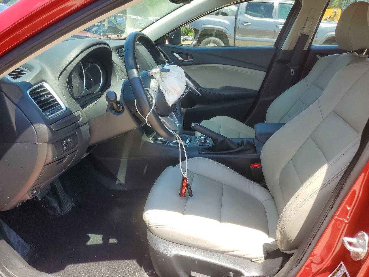2015 Mazda 6 Touring Red vin: JM1GJ1V62F1170359