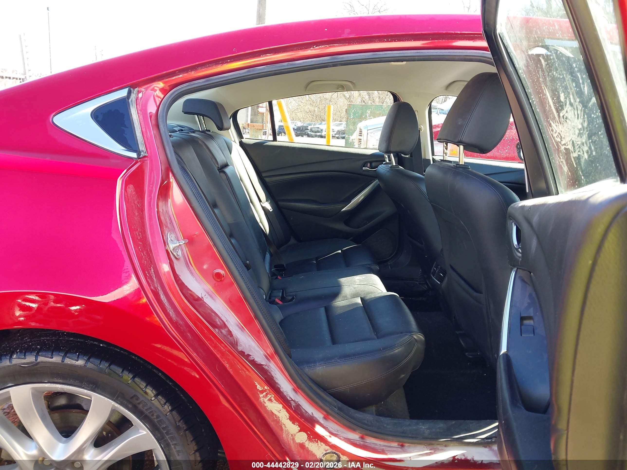 2014 Mazda Mazda6 I Touring Red vin: JM1GJ1V63E1161166