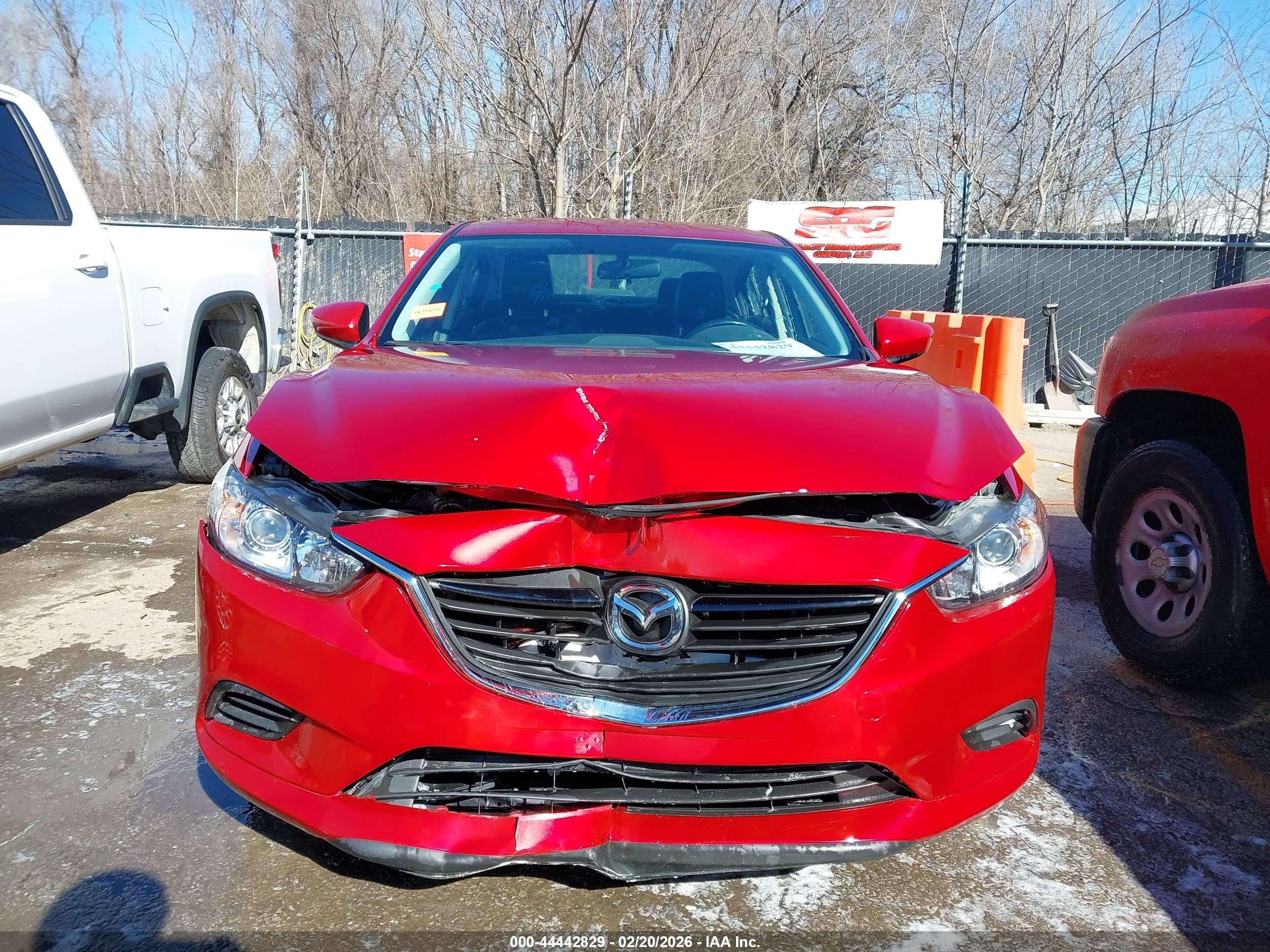 2014 Mazda Mazda6 I Touring Red vin: JM1GJ1V63E1161166