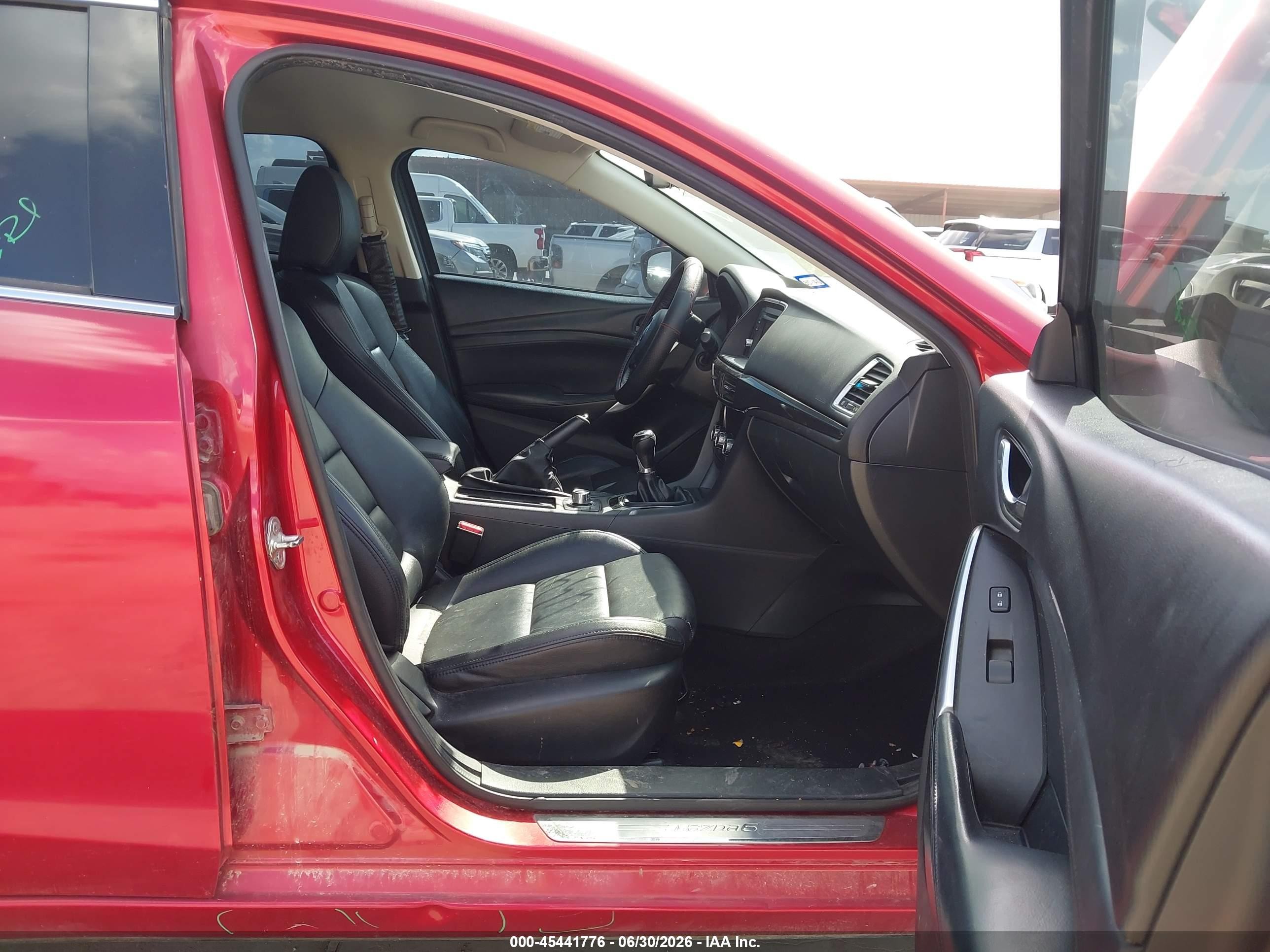 2014 Mazda Mazda6 I Touring Red vin: JM1GJ1V64E1118844