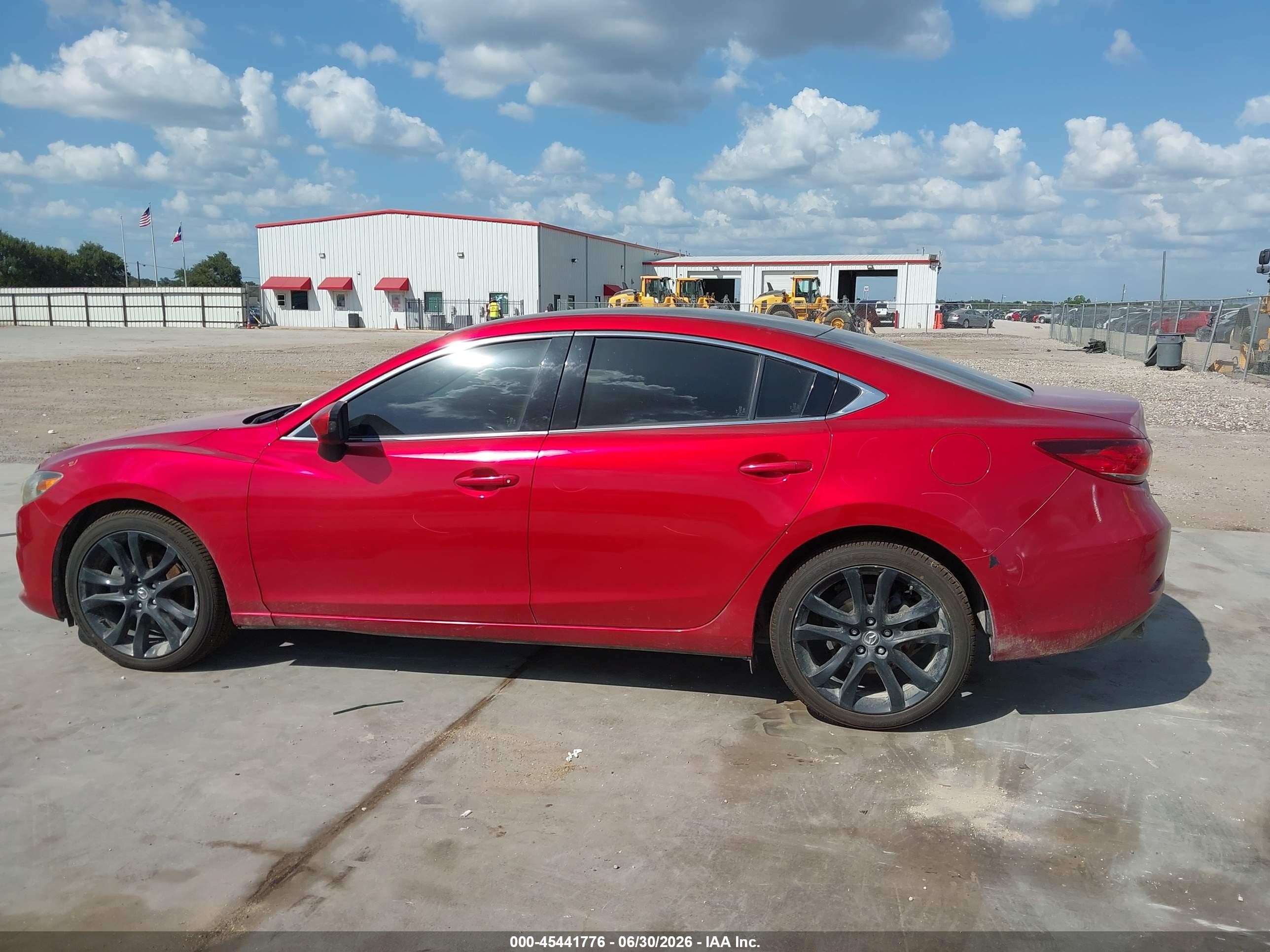 2014 Mazda Mazda6 I Touring Red vin: JM1GJ1V64E1118844
