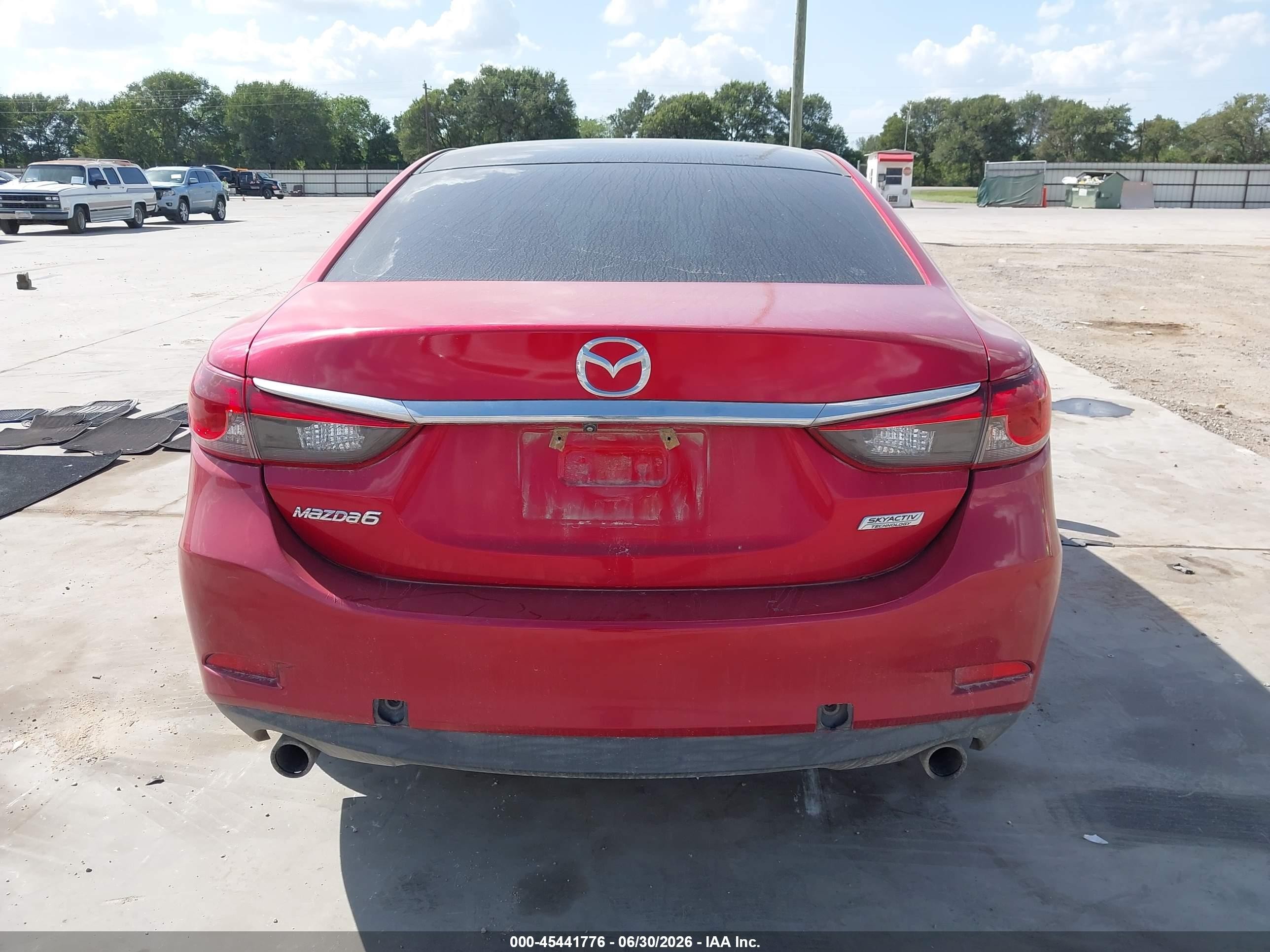 2014 Mazda Mazda6 I Touring Red vin: JM1GJ1V64E1118844