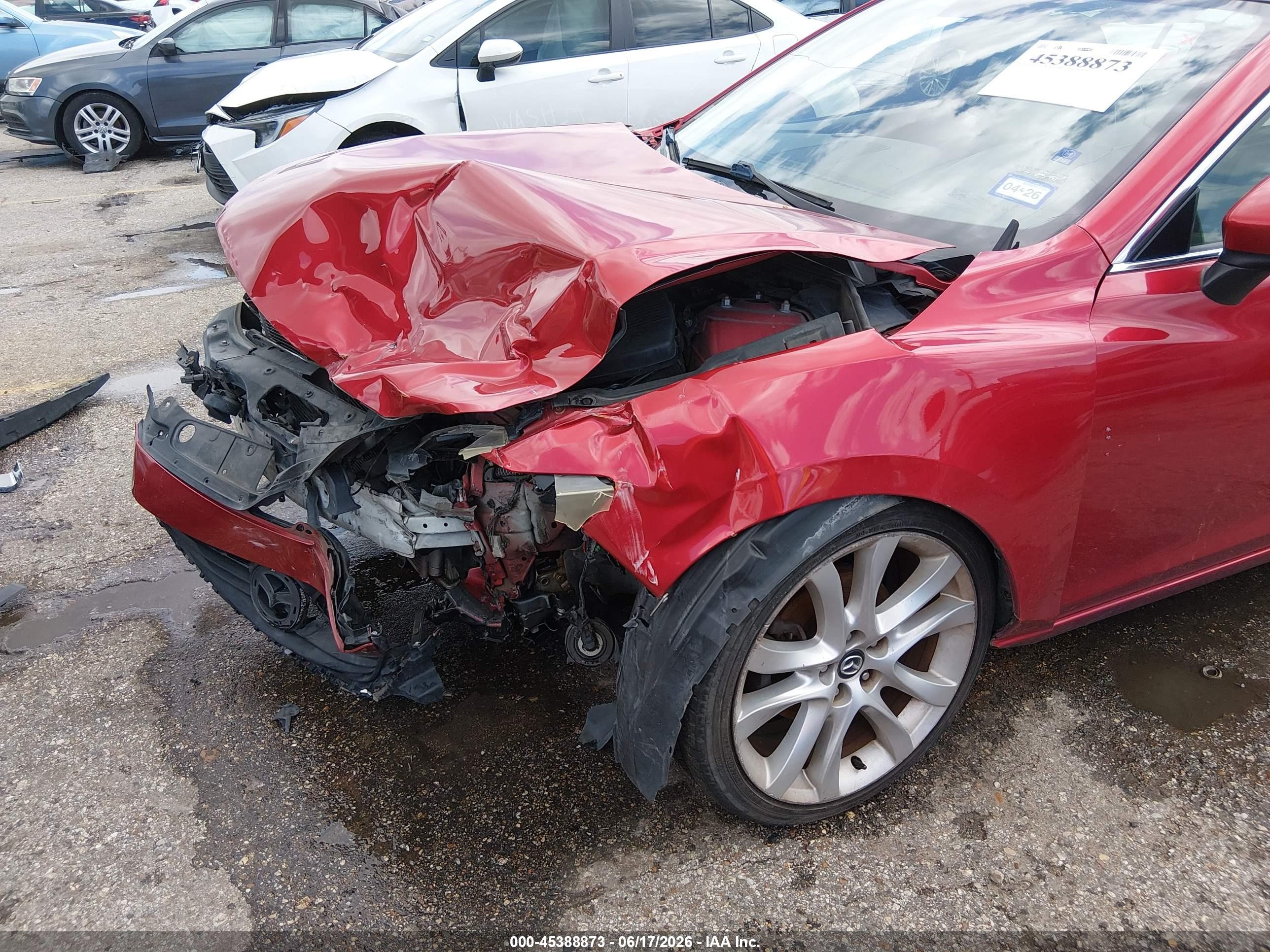2014 Mazda Mazda6 I Touring Red vin: JM1GJ1V64E1153402