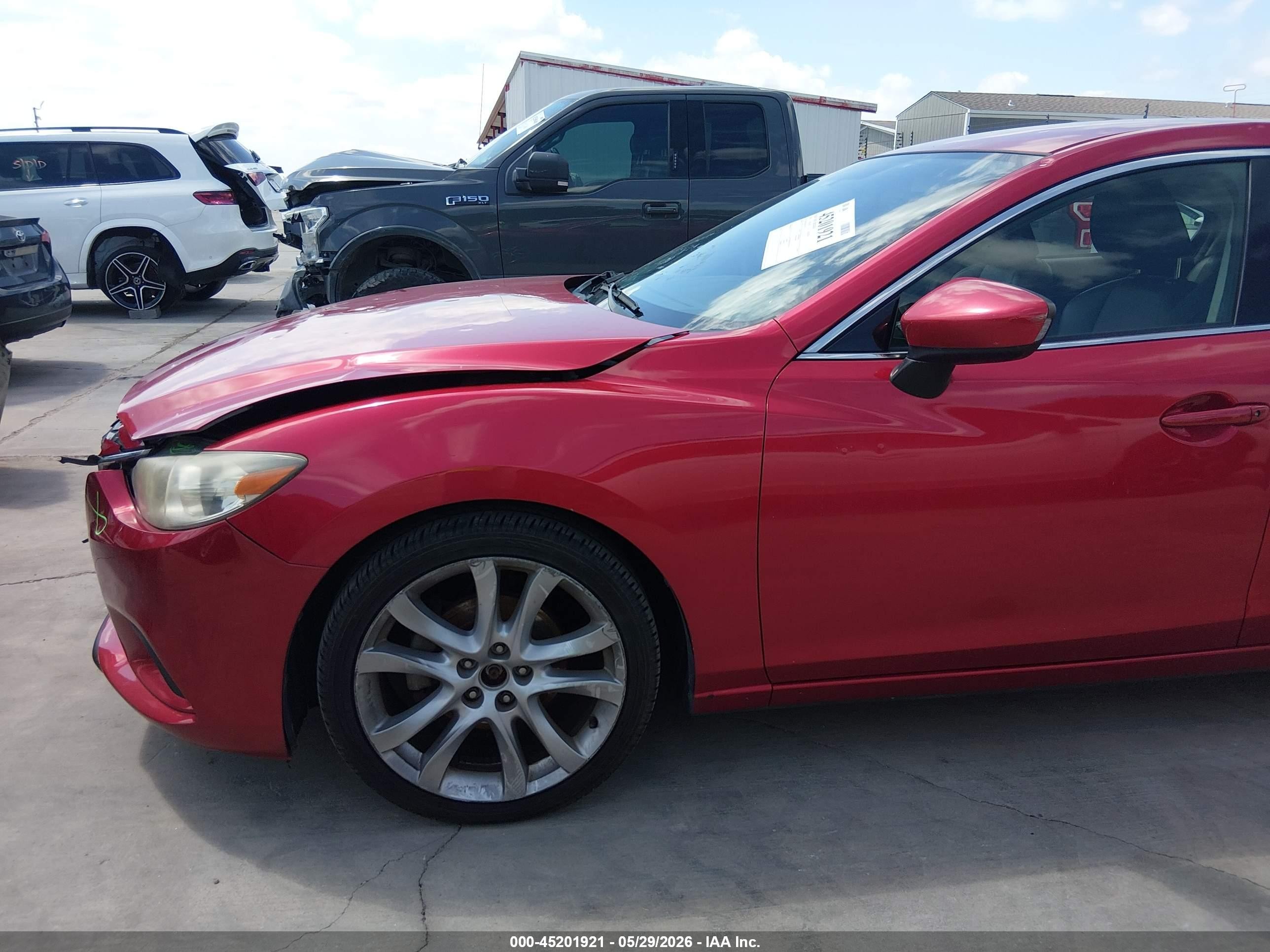 2014 Mazda Mazda6 I Touring Red vin: JM1GJ1V64E1161547