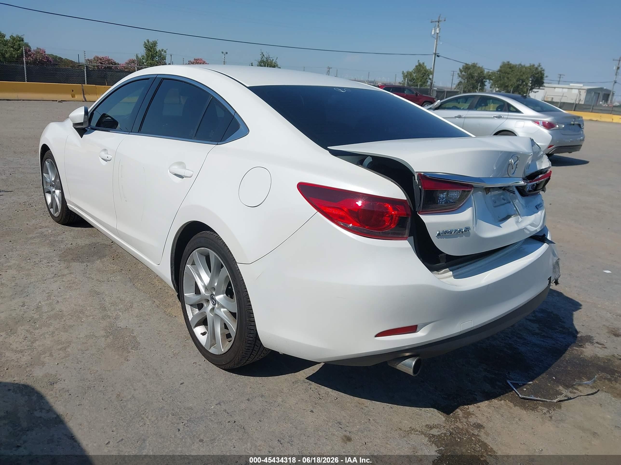 2014 Mazda Mazda6 I Touring White vin: JM1GJ1V65E1152288