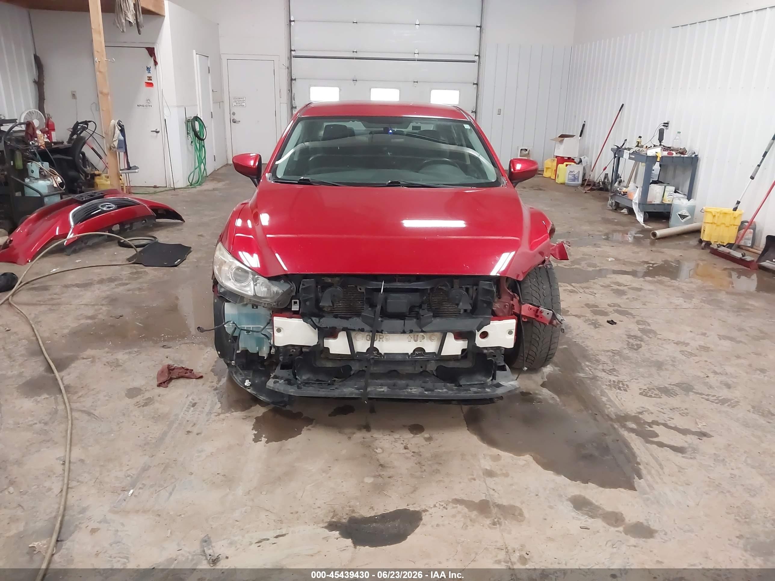 2014 Mazda Mazda6 I Touring Red vin: JM1GJ1V65E1161394