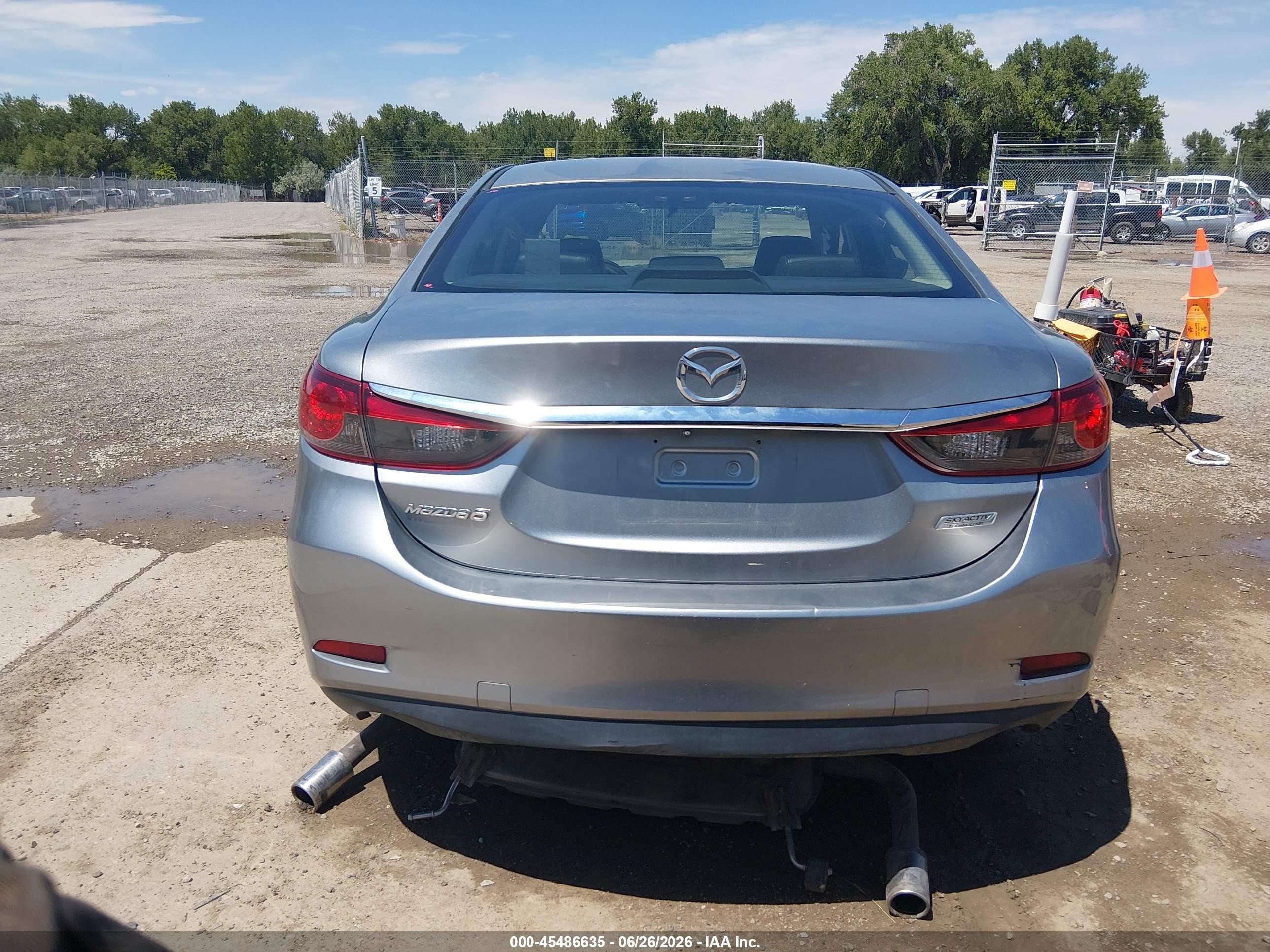 2015 Mazda Mazda6 I Touring Silver vin: JM1GJ1V65F1175815