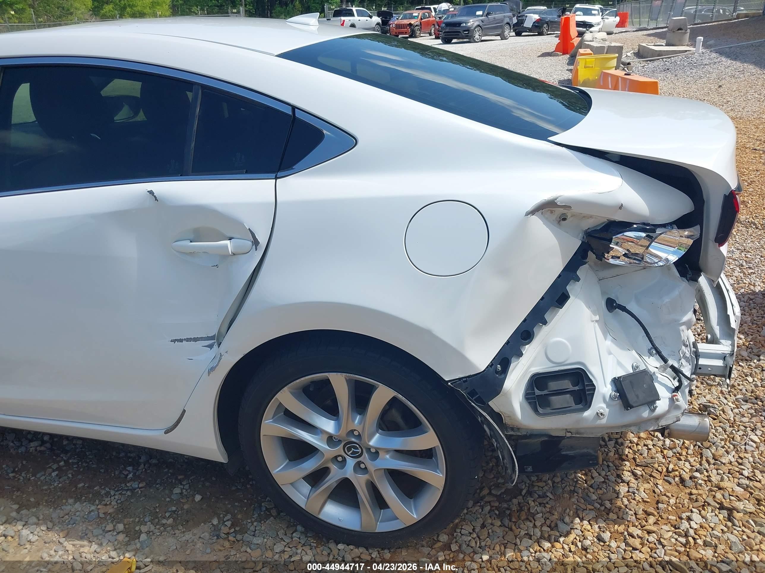 2015 Mazda Mazda6 I Touring White vin: JM1GJ1V65F1178228