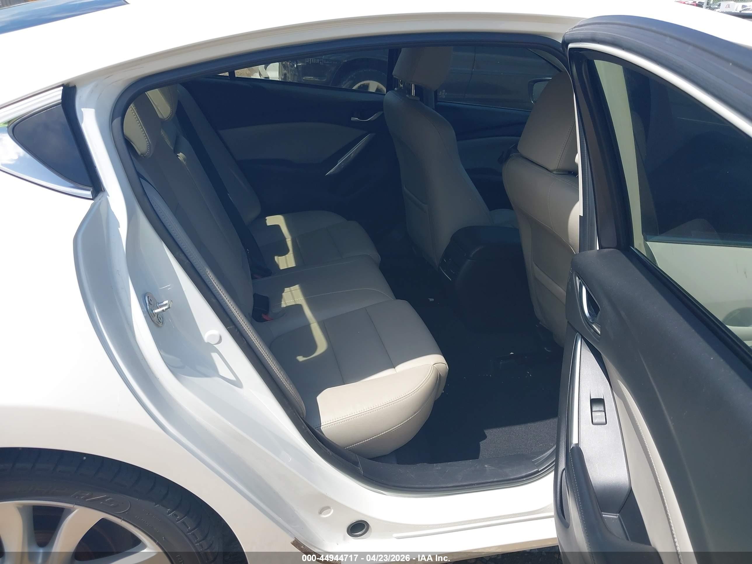 2015 Mazda Mazda6 I Touring White vin: JM1GJ1V65F1178228