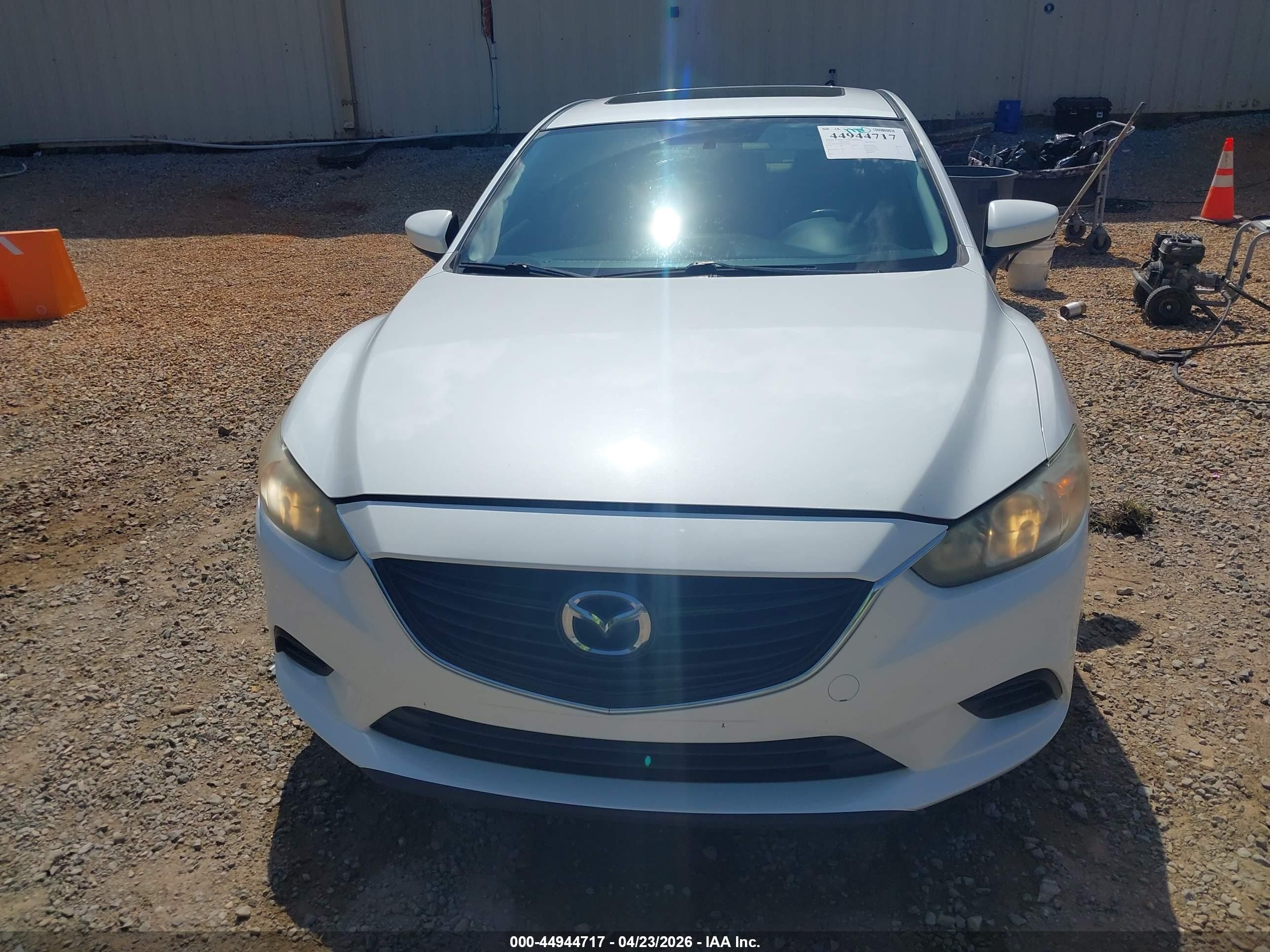 2015 Mazda Mazda6 I Touring White vin: JM1GJ1V65F1178228
