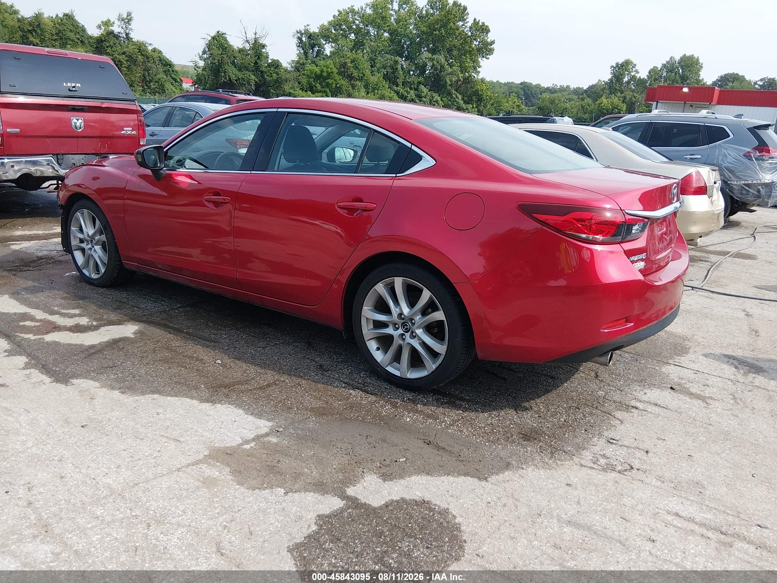 2014 Mazda Mazda6 I Touring Red vin: JM1GJ1V66E1117565