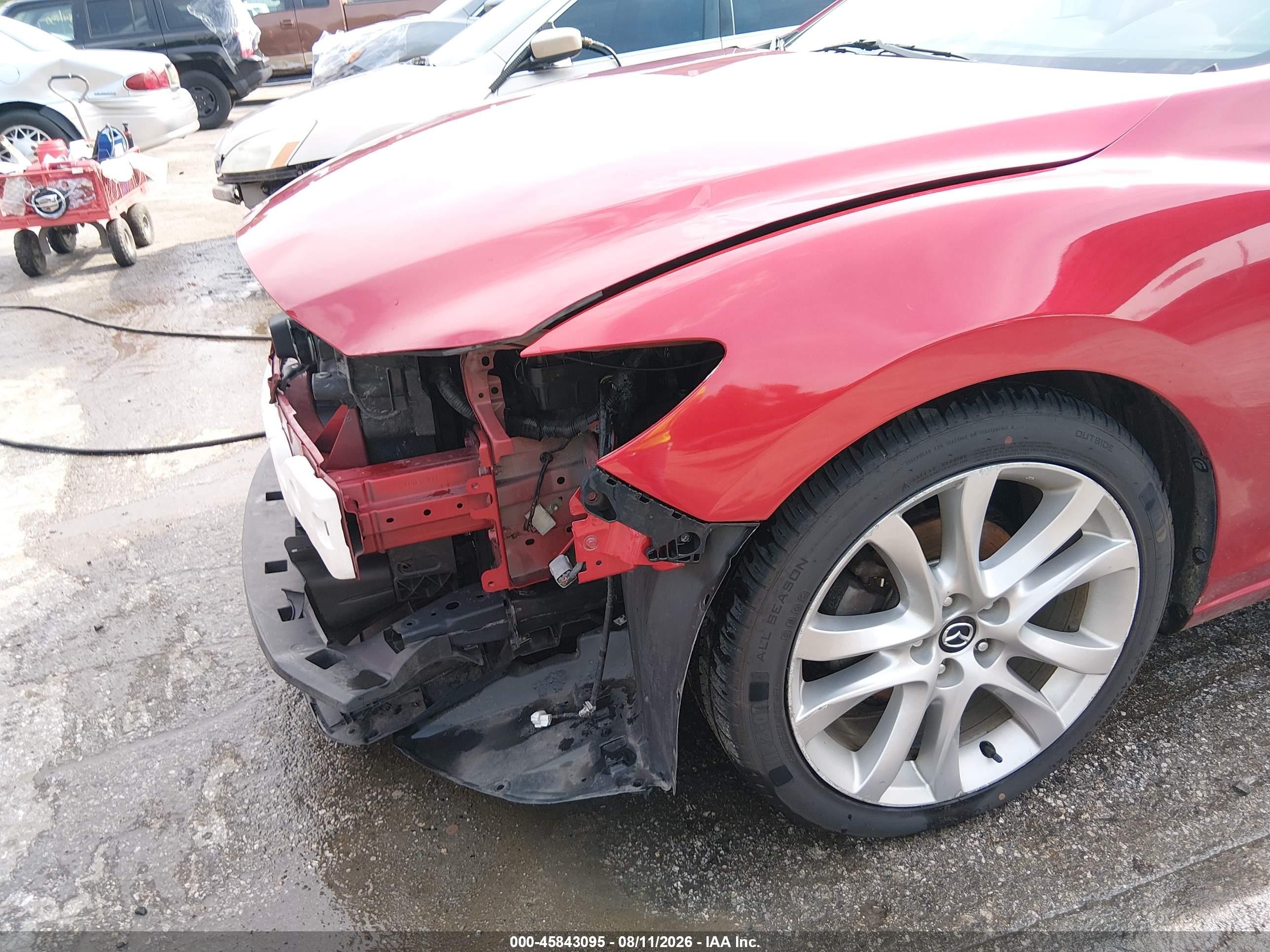 2014 Mazda Mazda6 I Touring Red vin: JM1GJ1V66E1117565