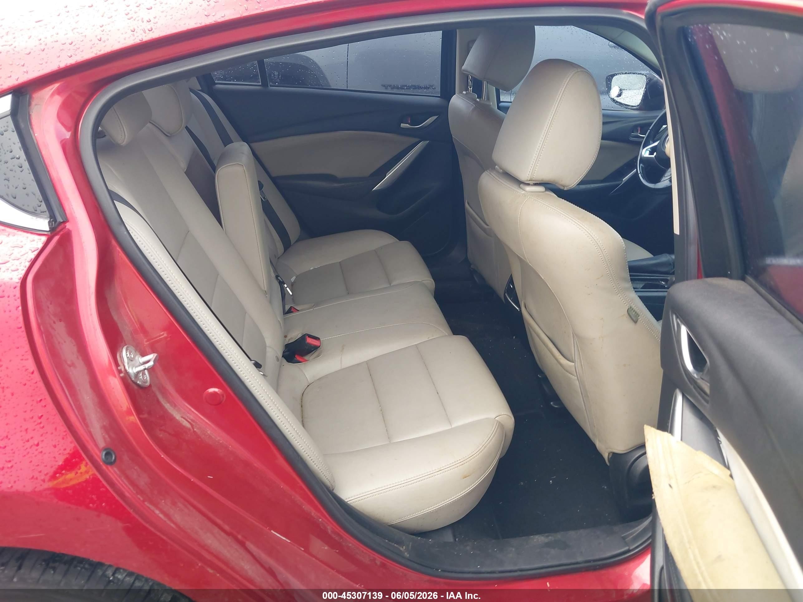 2014 Mazda Mazda6 I Touring Red vin: JM1GJ1V66E1117887