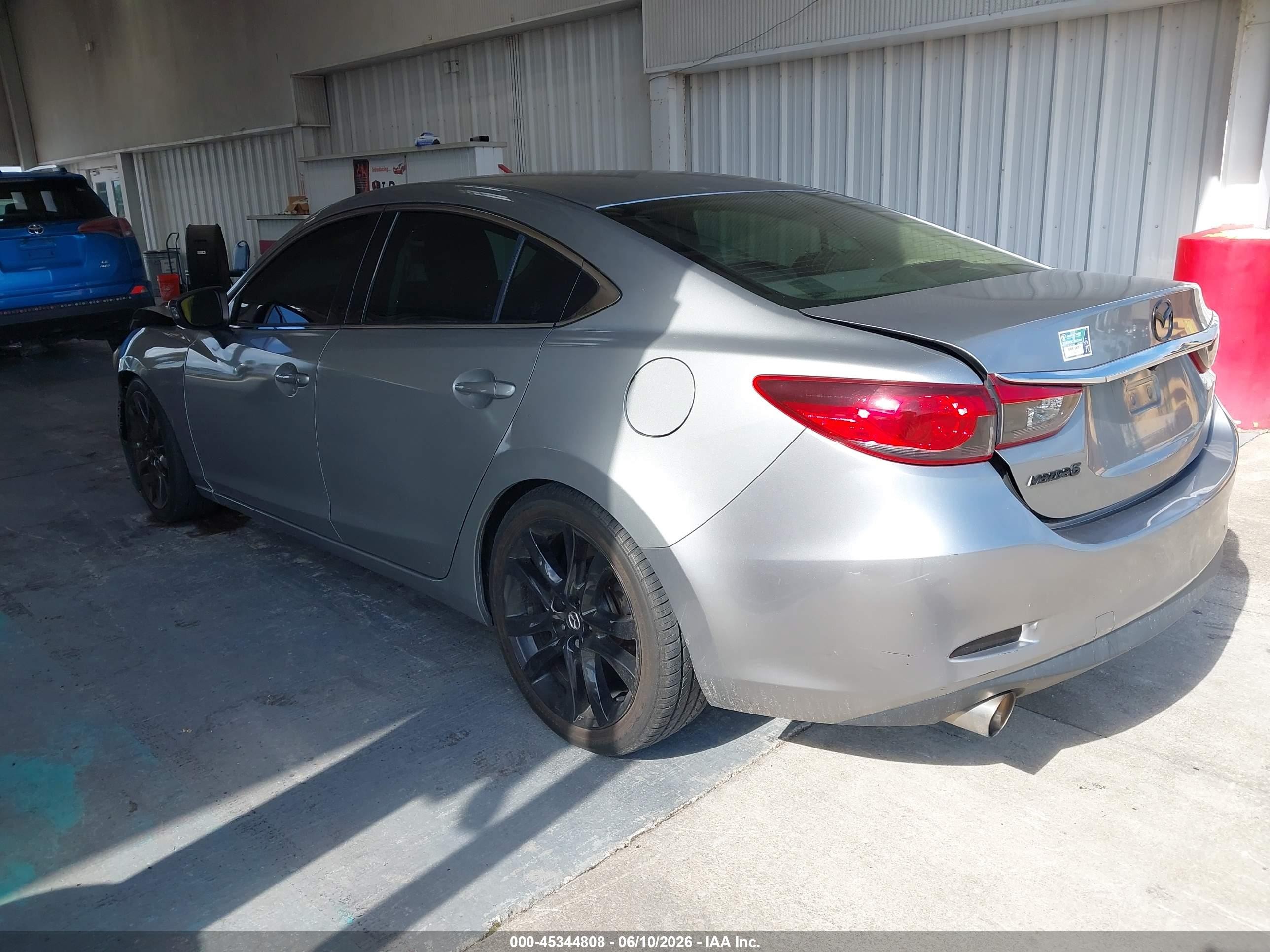 2014 Mazda Mazda6 I Touring Серебряный vin: JM1GJ1V68E1132097
