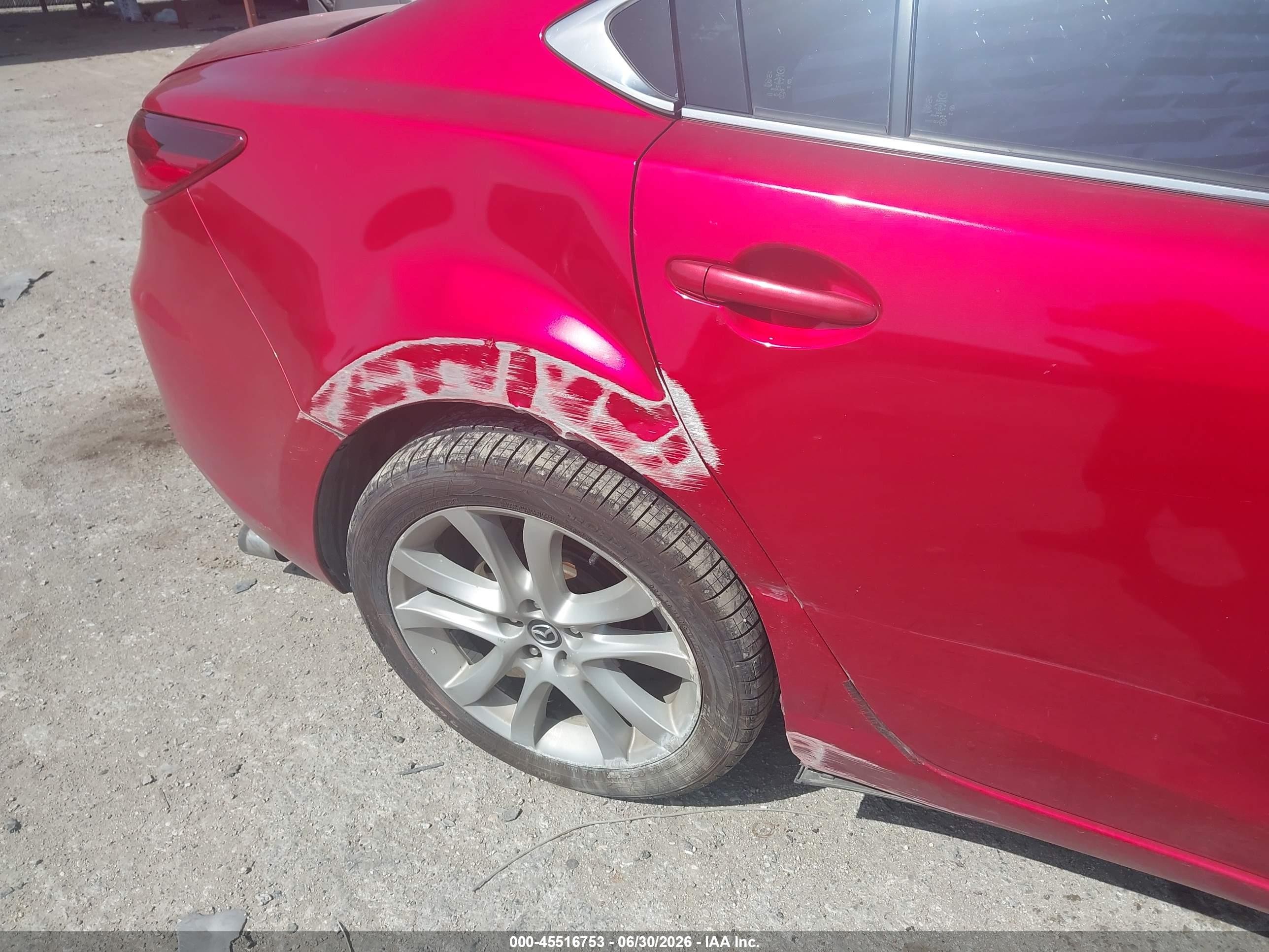 2014 Mazda Mazda6 I Touring Red vin: JM1GJ1V68E1153404