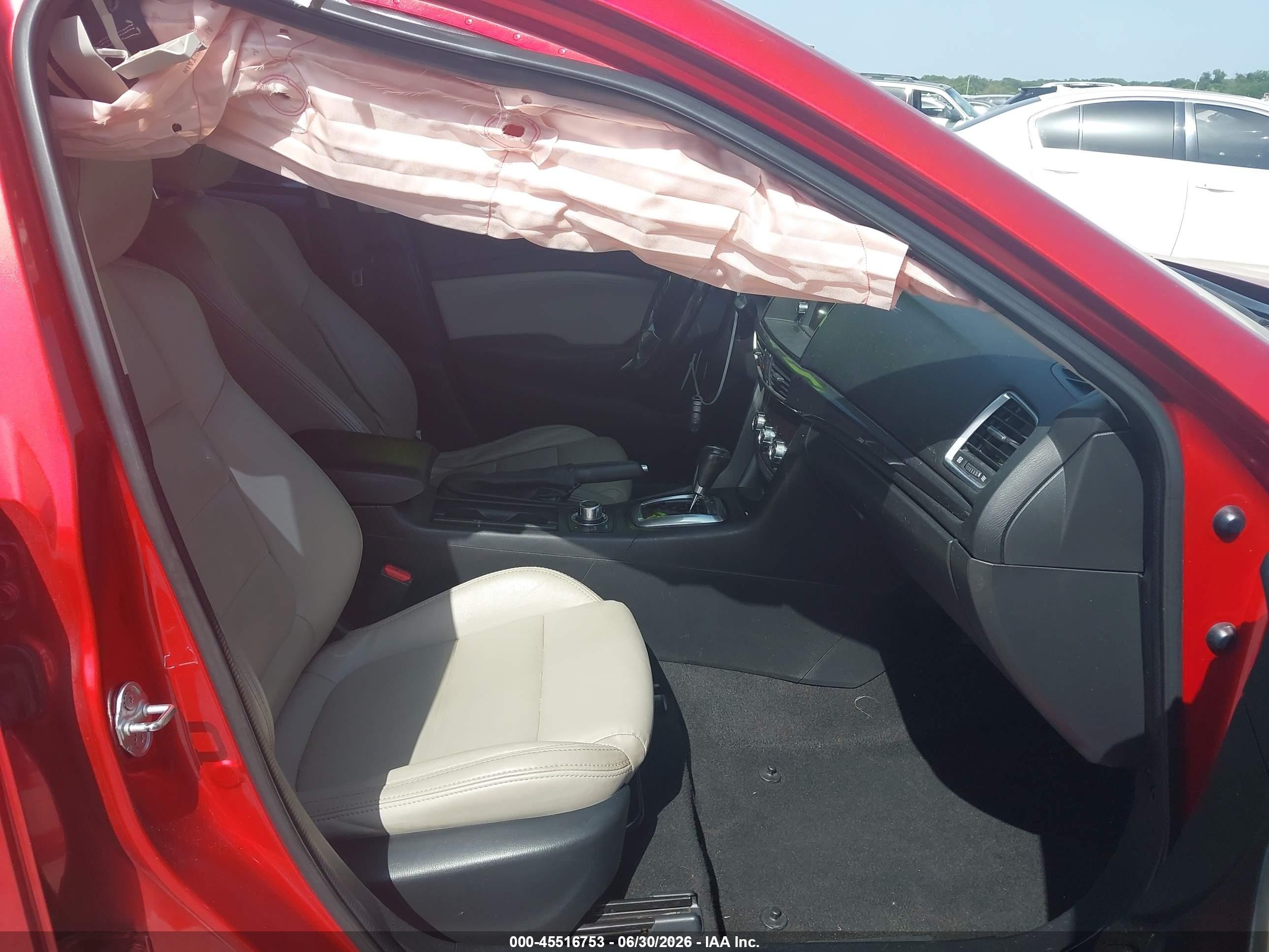 2014 Mazda Mazda6 I Touring Red vin: JM1GJ1V68E1153404